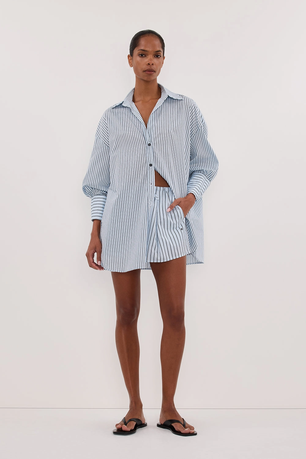 Light Active SABLE ICE BLUE SILK BLEND SHORT