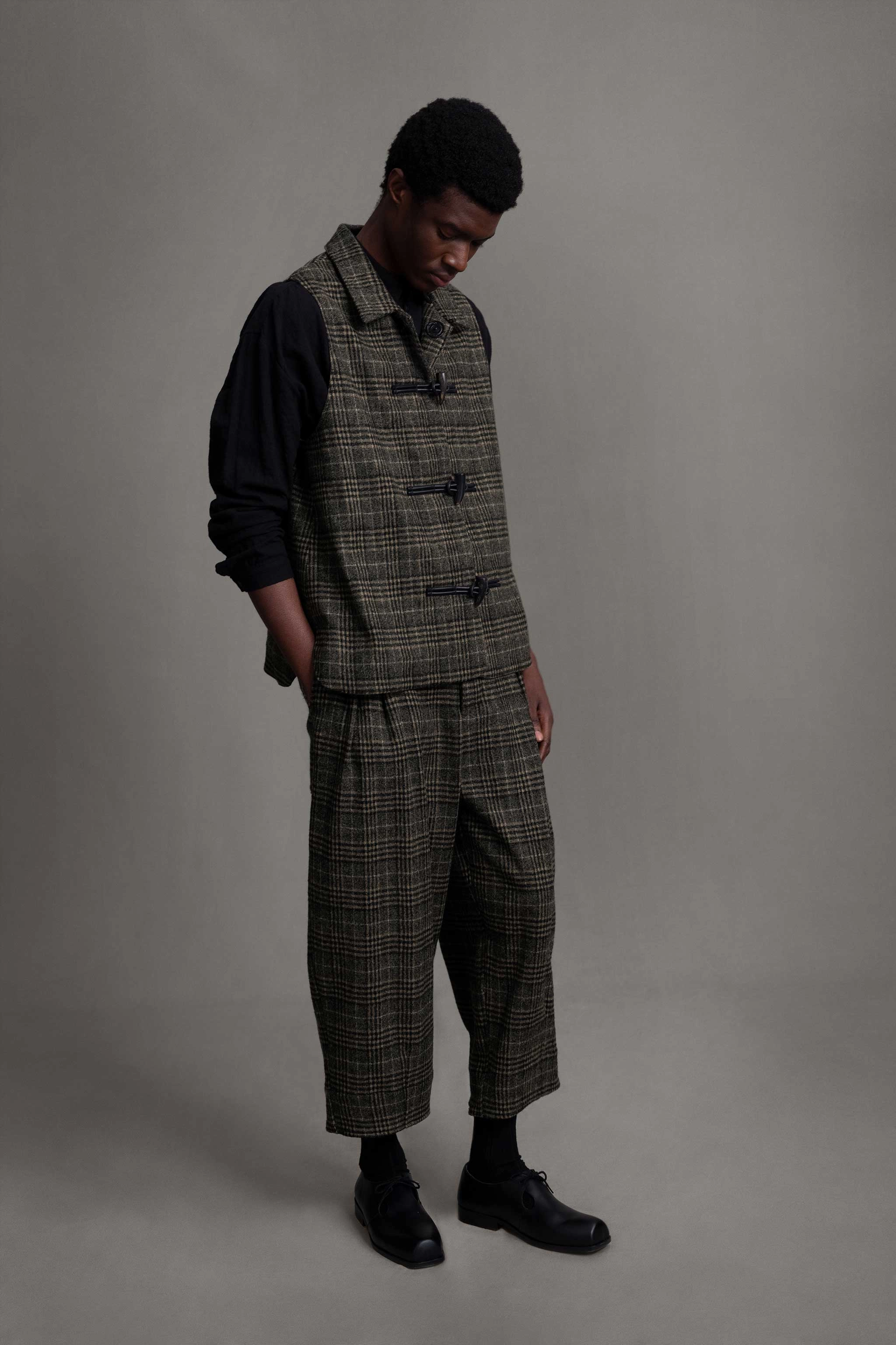 THE ETCHER TROUSER / PRINCE OF WALES CARDAMOM Body Friendly