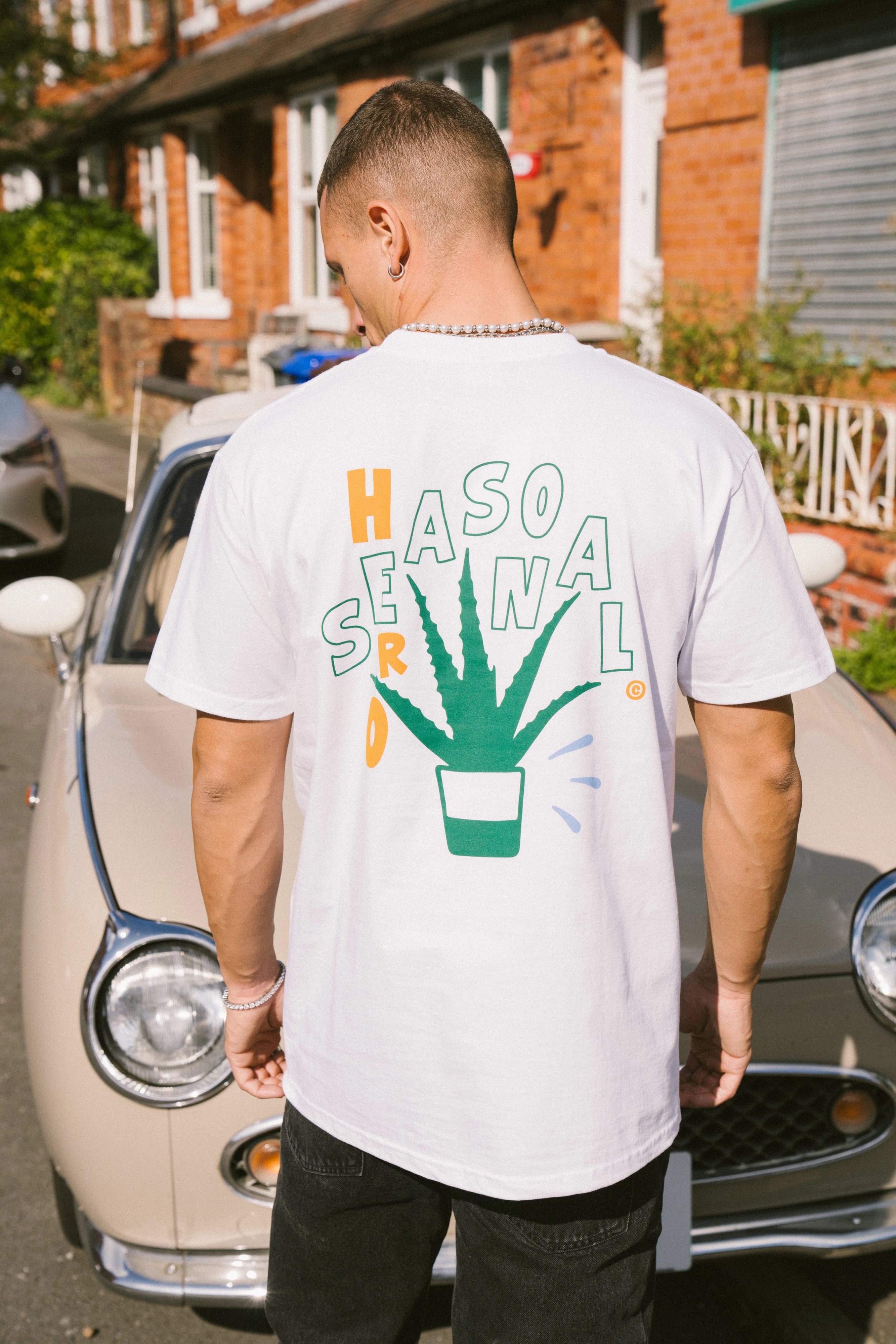 Seasonal Hero 'Aloe Vera' Tee - White Chic Comfort Style
