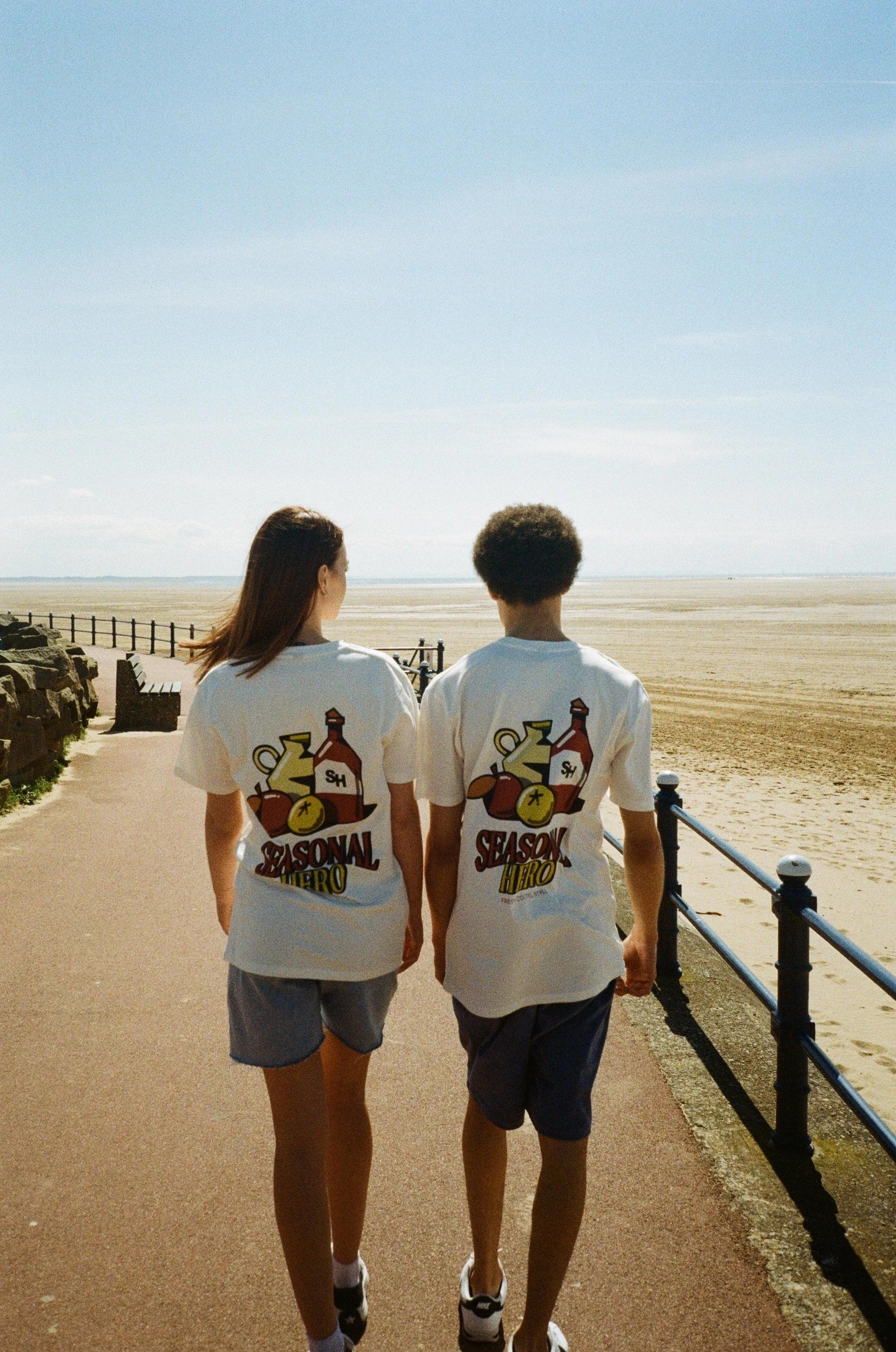 Seasonal Hero 'Coctel Style' Tee - Natural Floral Pattern