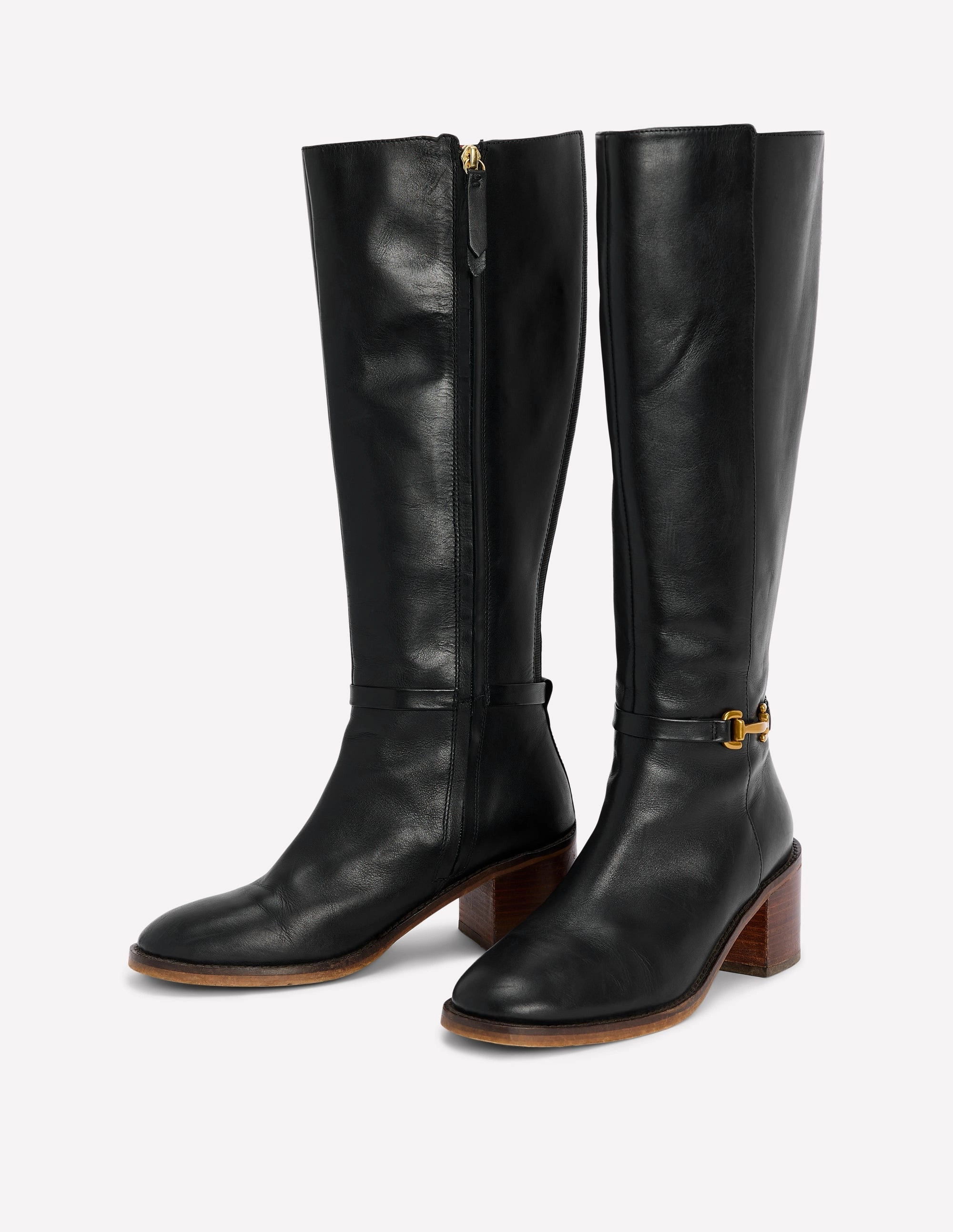 Breathable Snowy Path Iris Snaffle Heel Boot-Black