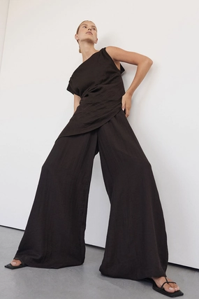 Cozy Material Tough Materials SHYLA BITTER CHOC WIDE LEG PANT