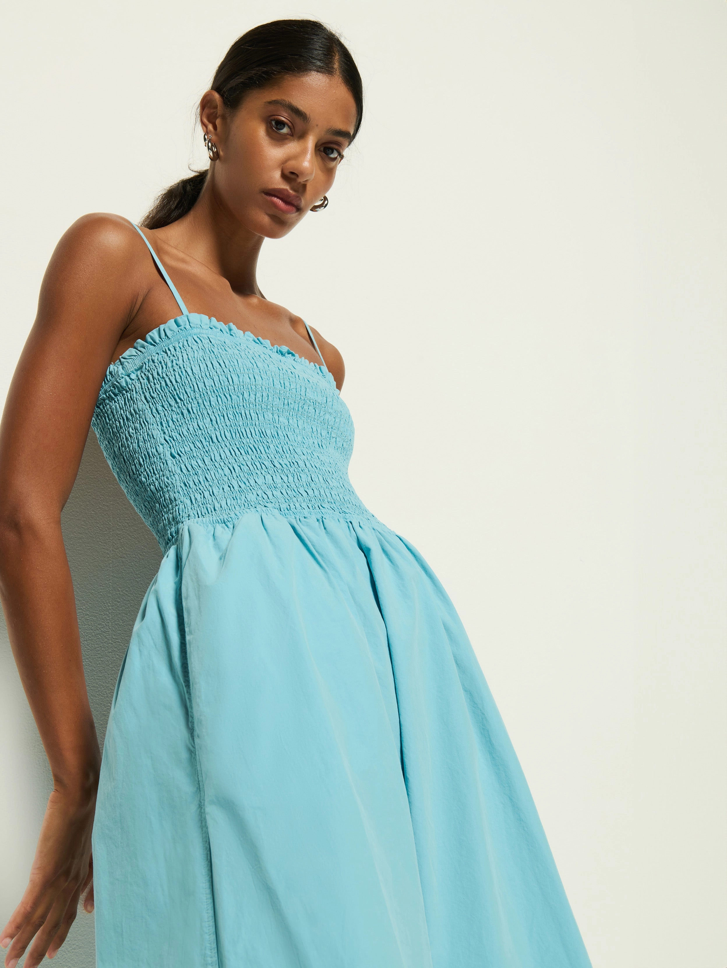 Casual chic dress Sunset Glow Sibelle Smocked Midi