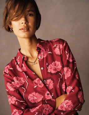 Comfortable Design Sienna Silk Shirt-Red, Delicate Carnation Relaxed Crew Neck