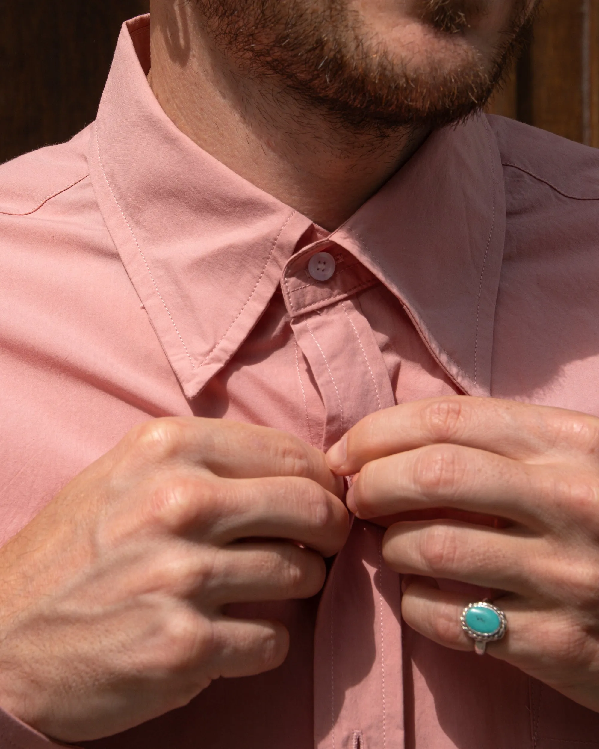 THE BEST POPLIN SHIRT Ergonomic Back Panel Polished Style