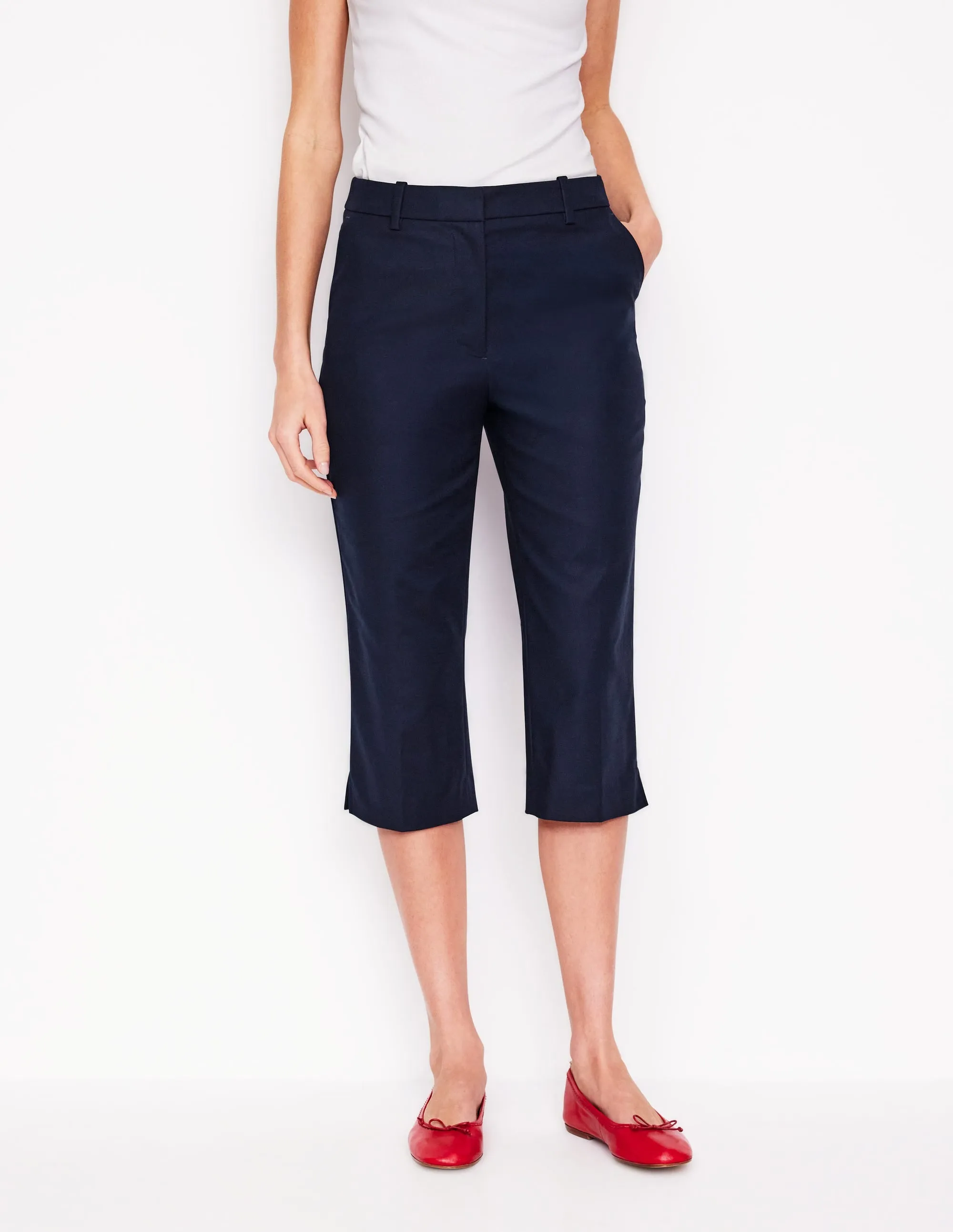 Loose Design Capri Trousers-Navy