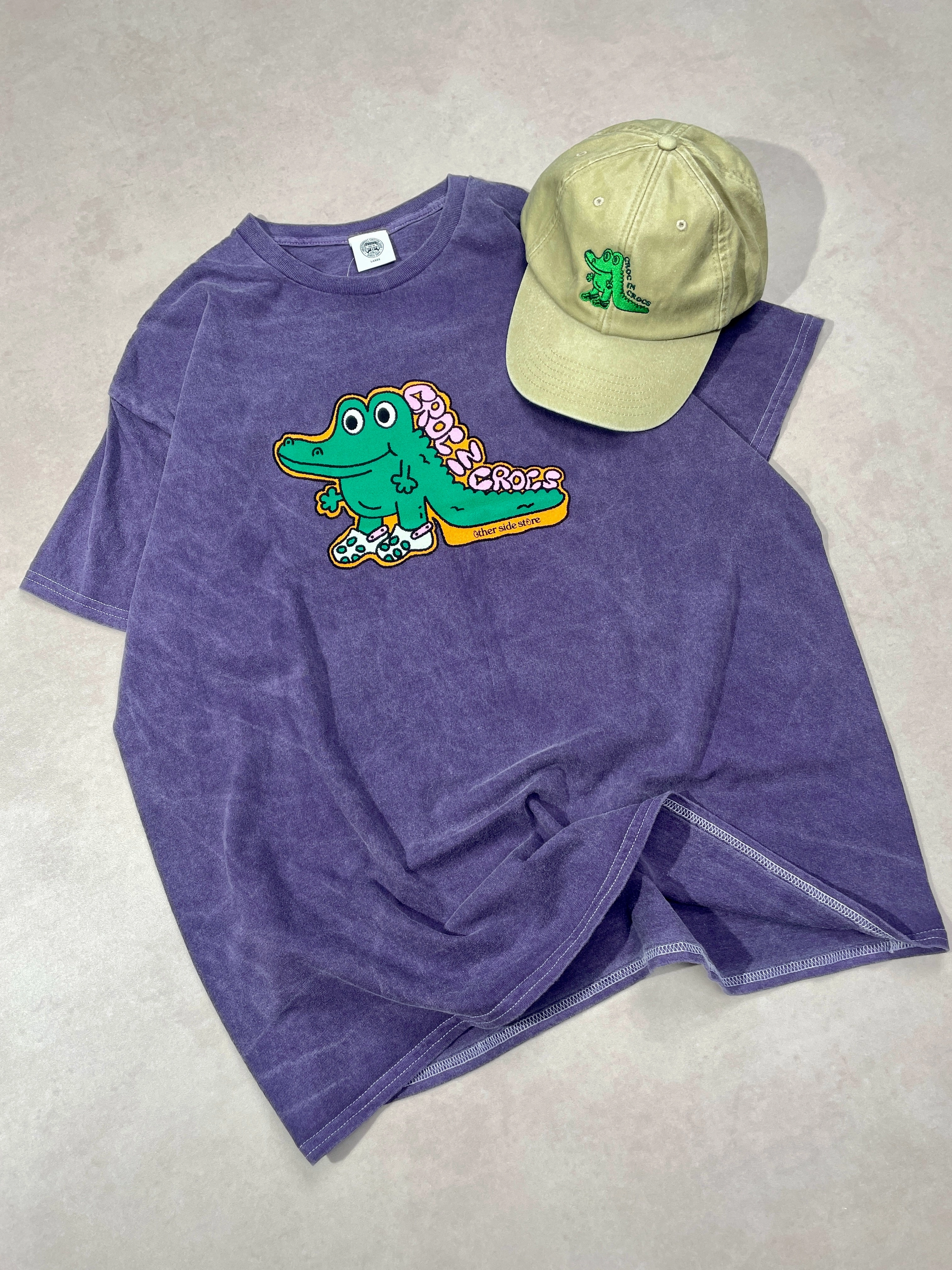 Award-winning Other Side Store 'Croc In Crocs' Tee & Cap Bundle