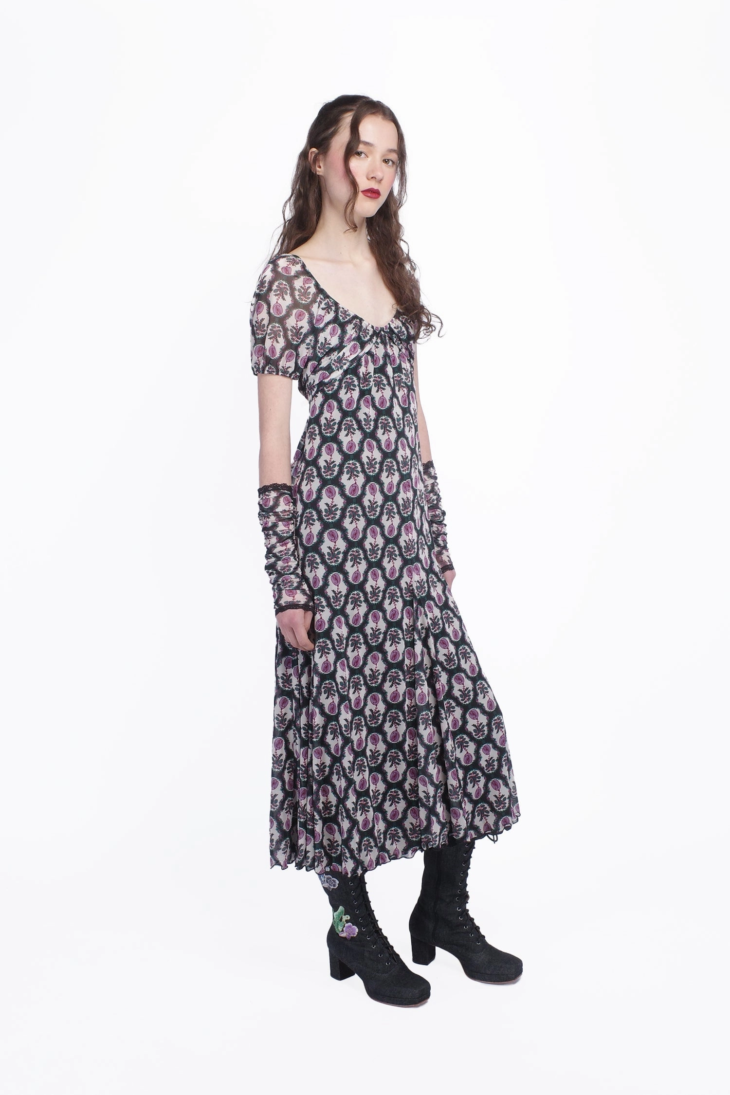 Sleeping Beauty Mesh Bow Dress Cozy Balance Winter-Season