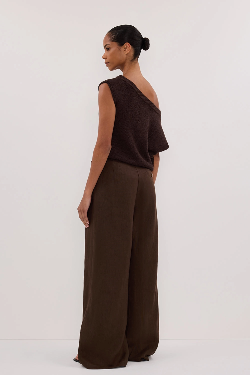 HOLDEN BITTER CHOC LINEN PANT Functional Design
