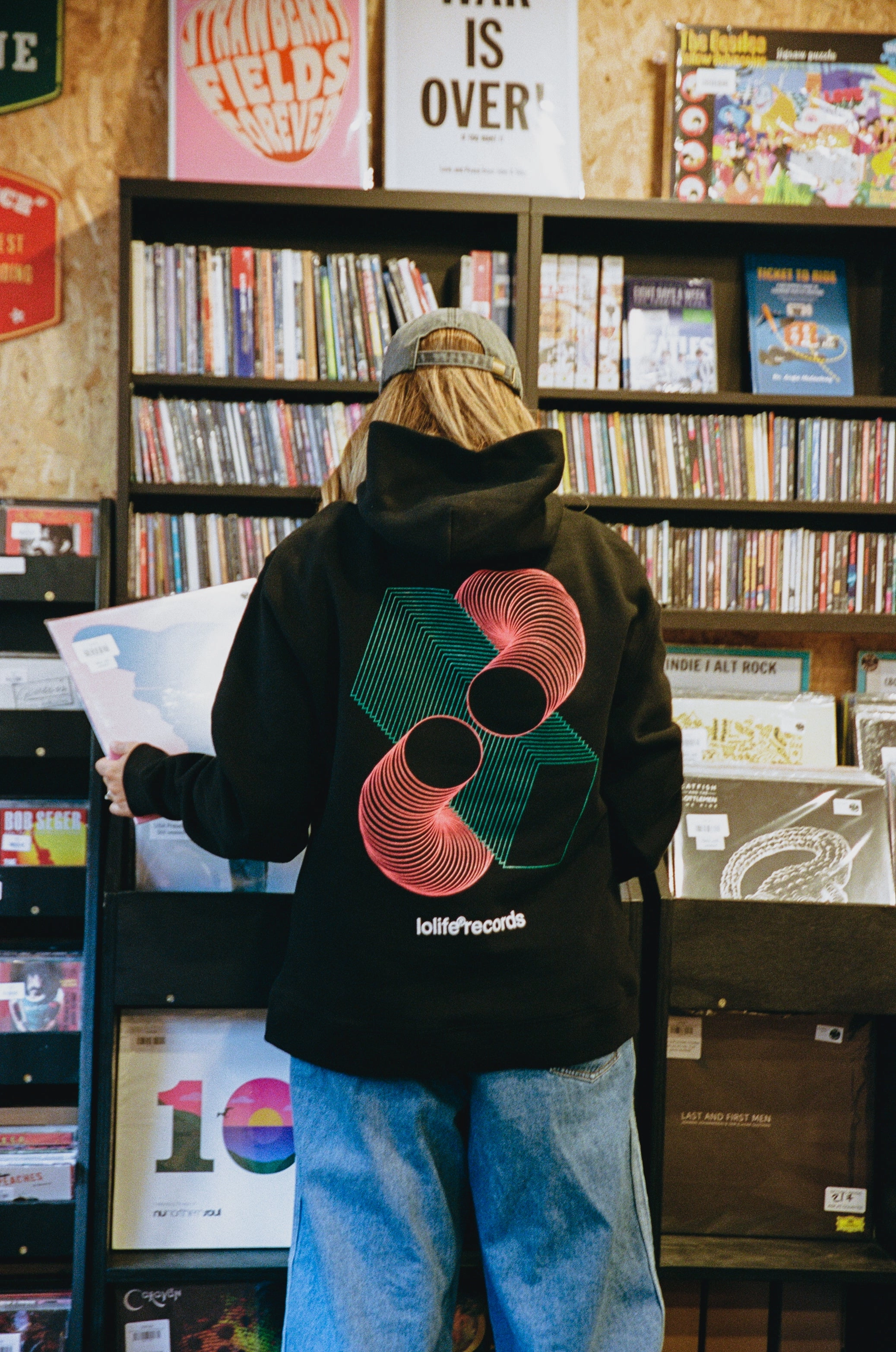 LOLiFE 002 Hoodie - Black Polar bear like Non Restrictive Cut