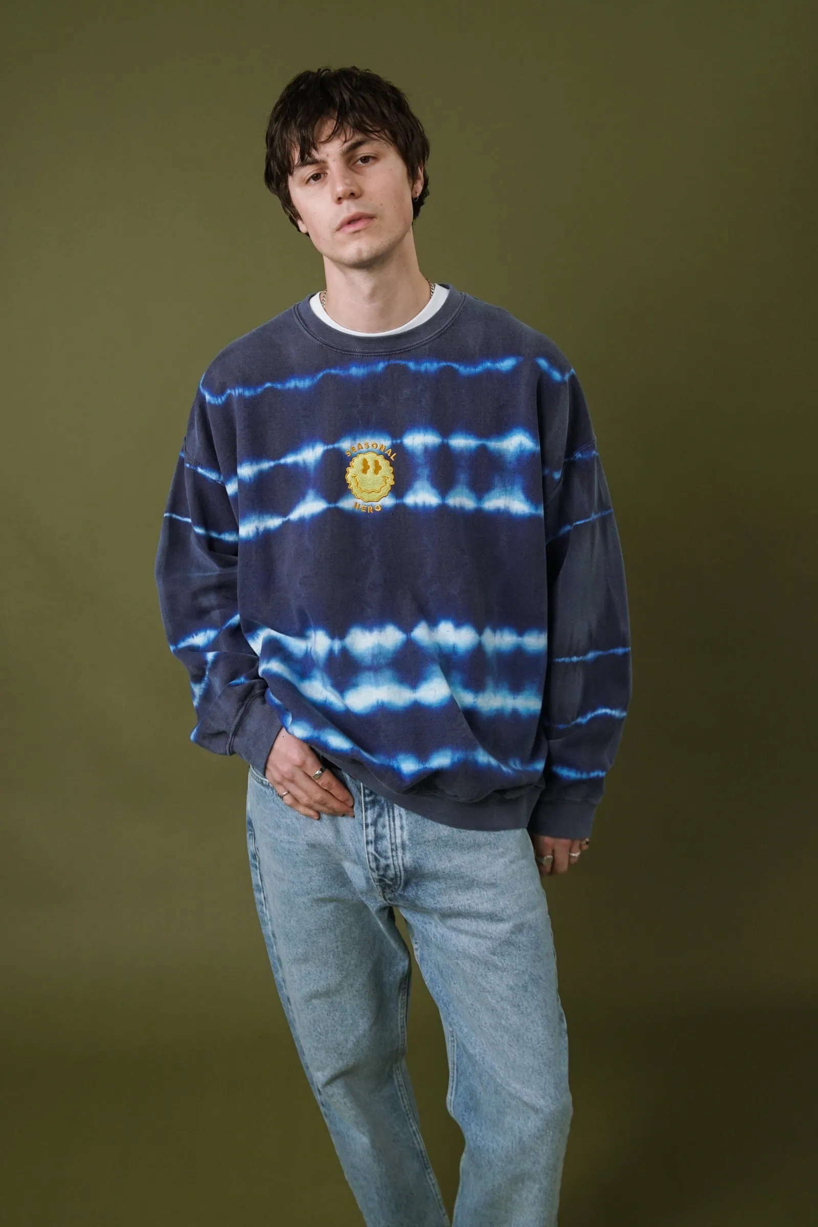 Smart Fashion Seasonal Hero 'Trippy Smiler' Tie Dye Washed Sweater - Navy & White