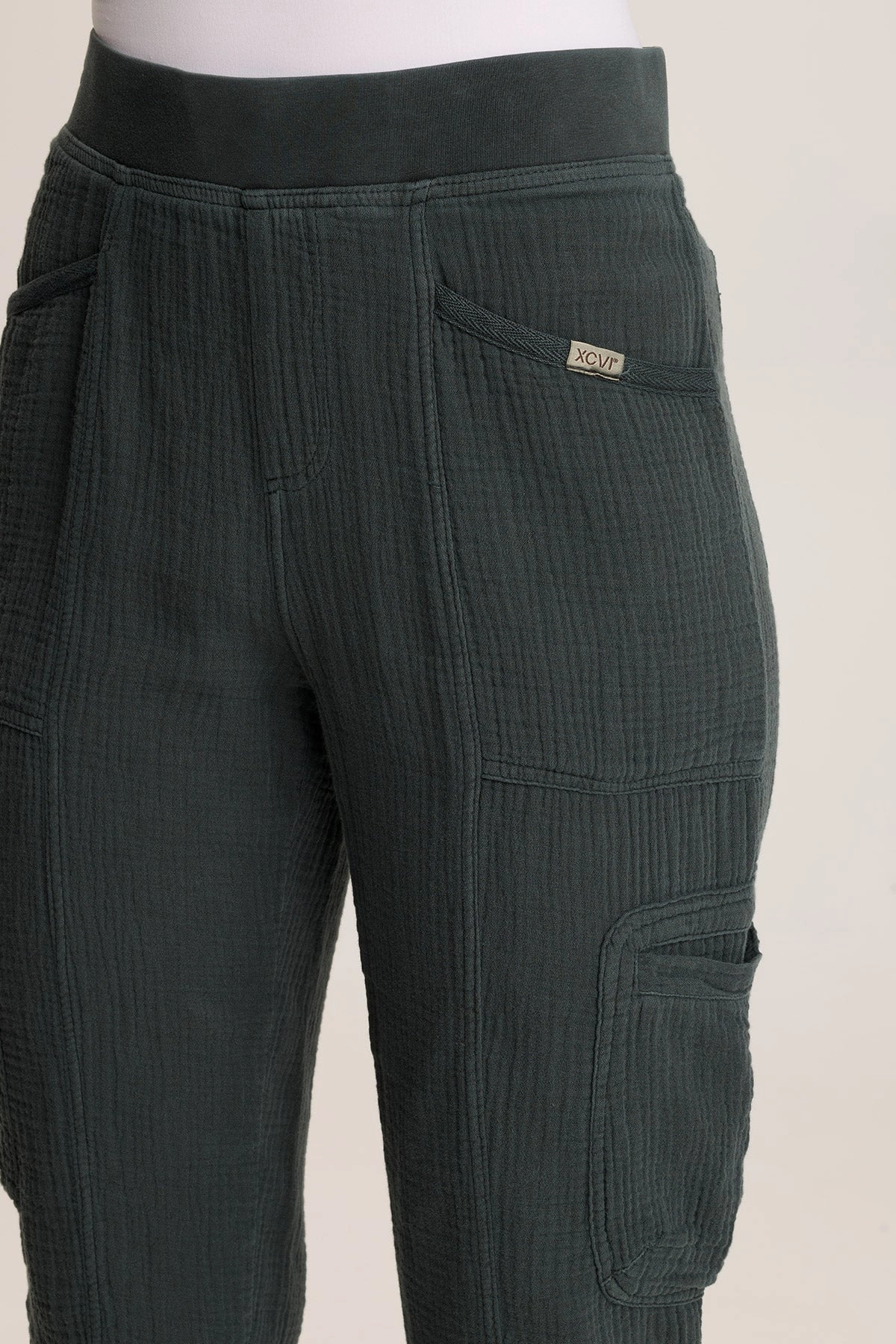 Hidalgo Plush Gauze Jogger Reliable Comfort Stylish Design