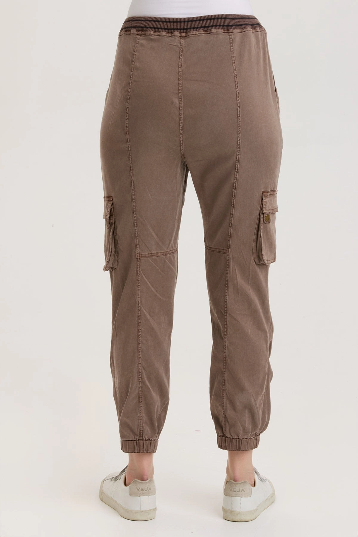 Maxime Banded Pant Gym Shorts Capri Fit and Comfort
