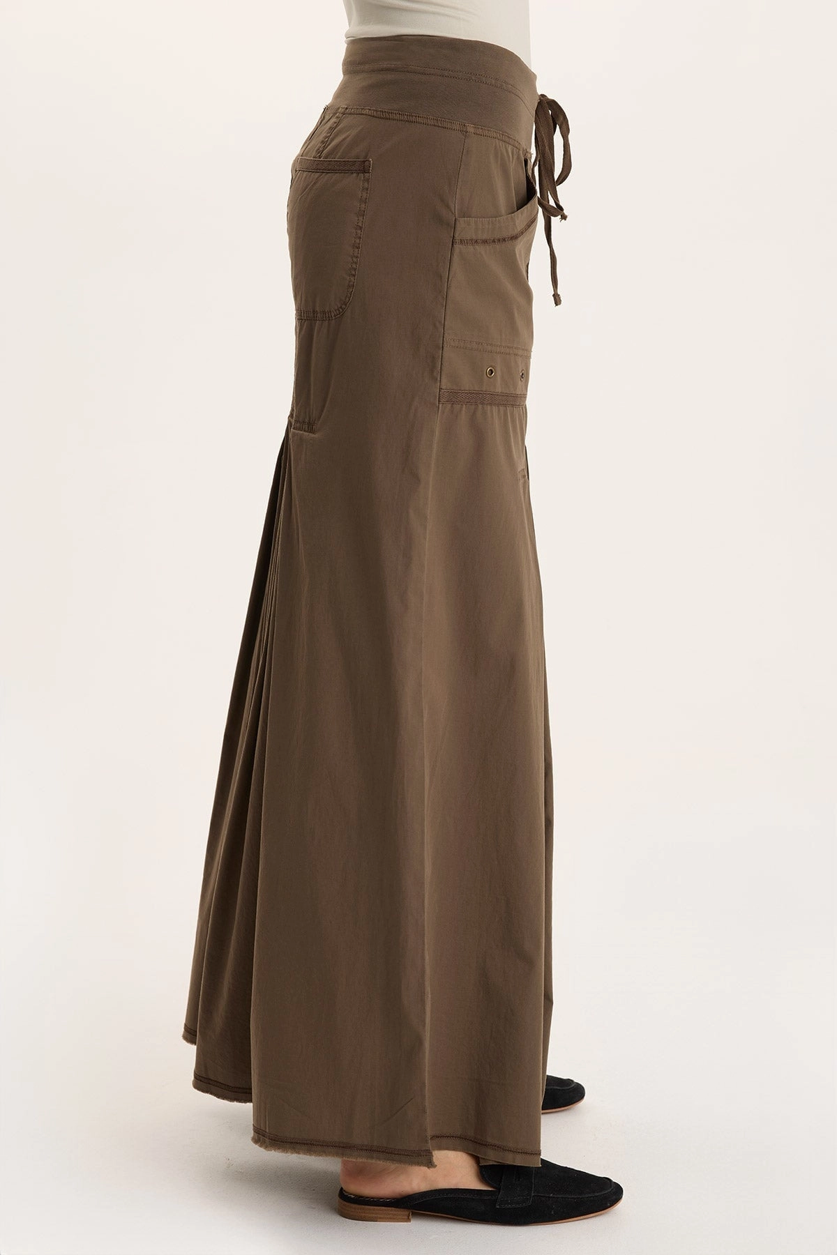 Nevins Soft Volume Wide Leg Drawstring Pant Slip Resistant