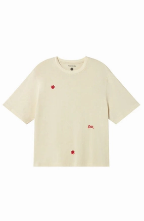 Chilly Weather Style Travel Light Solsol White Lucia Short Sleeve Tee