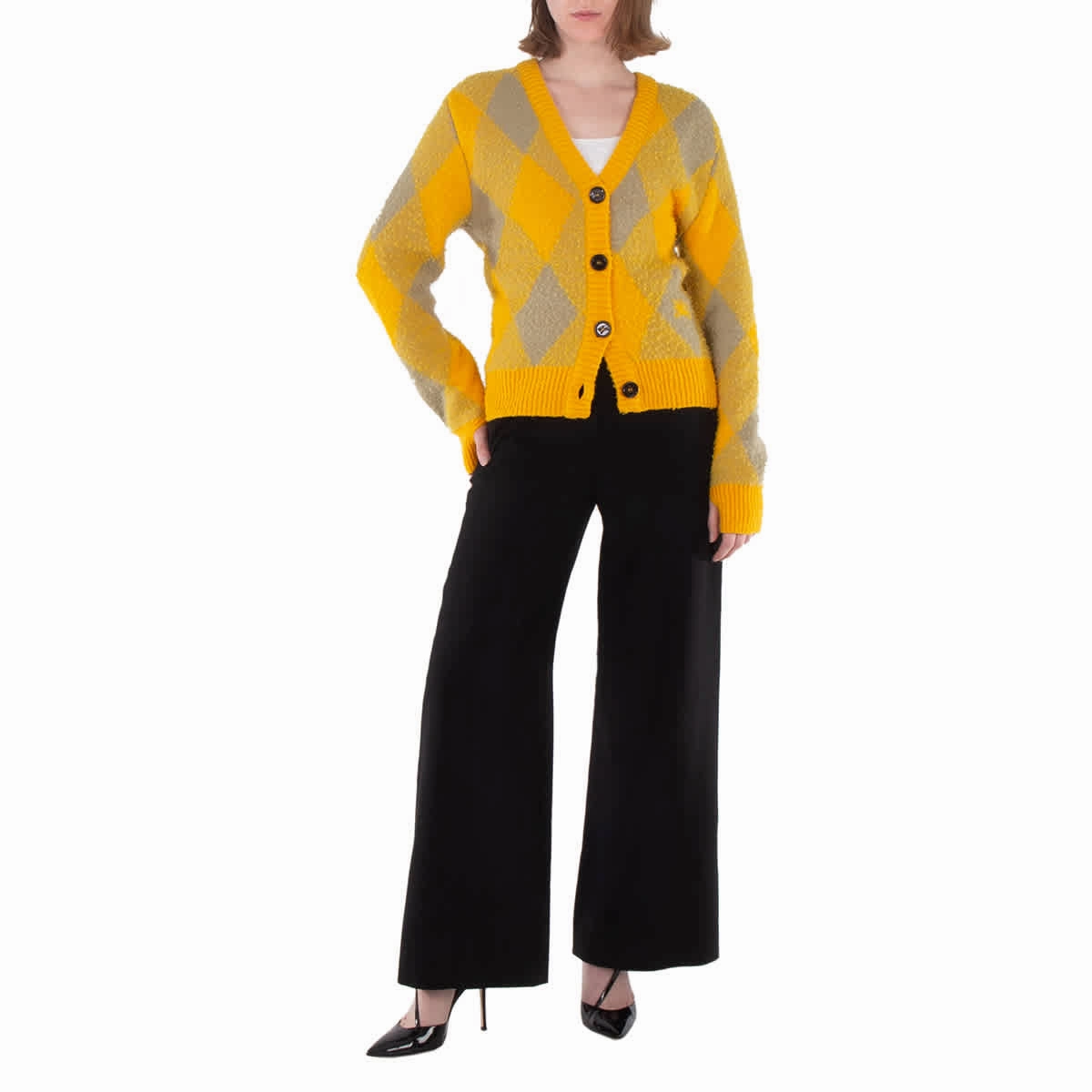 Chilly Layer Fashionable knitwear Burberry Argyle Diamond Patterned Rib Trim Cardigan