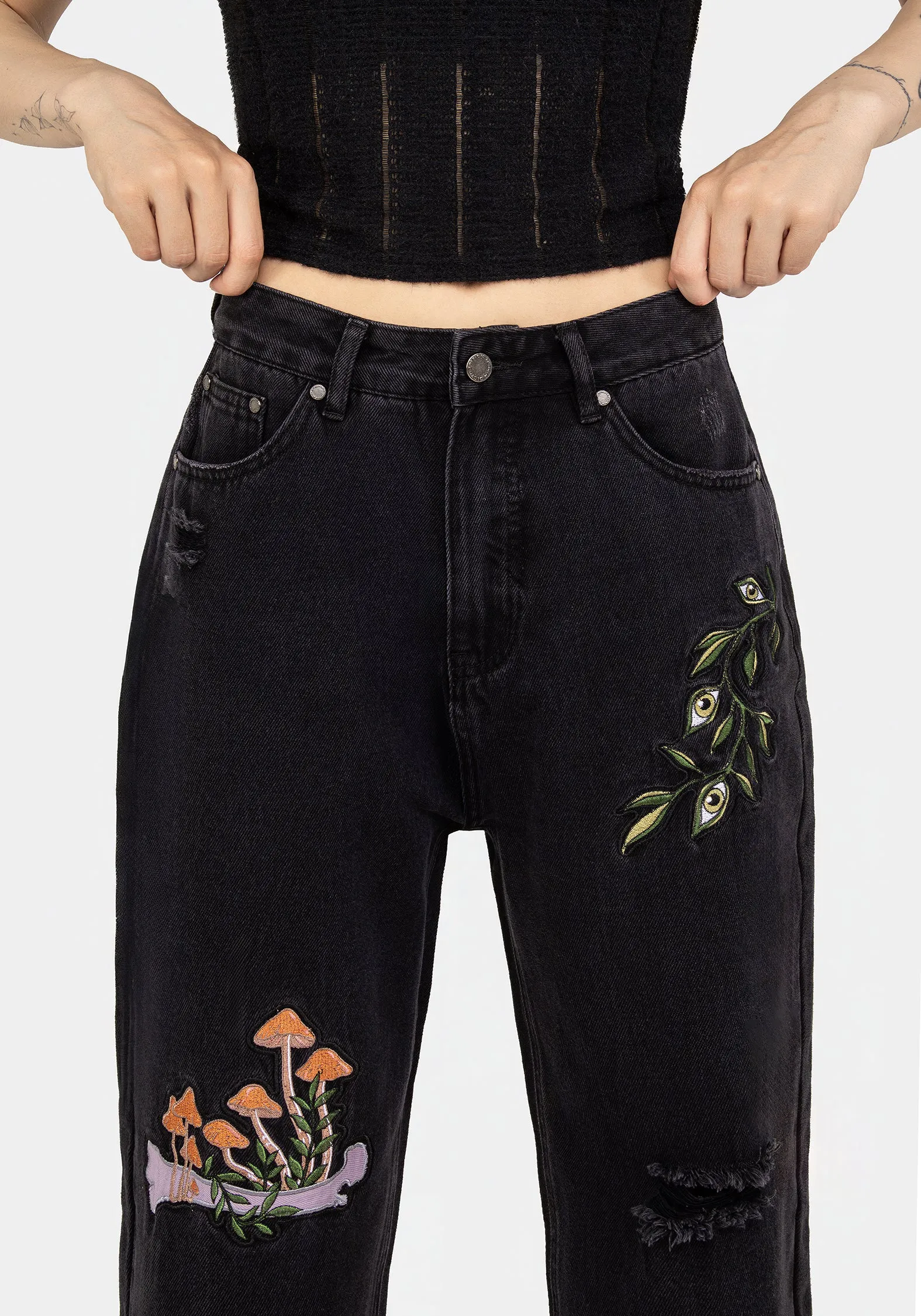 Relax Fit Swamplife Frog Embroidered Distressed Mom Jeans