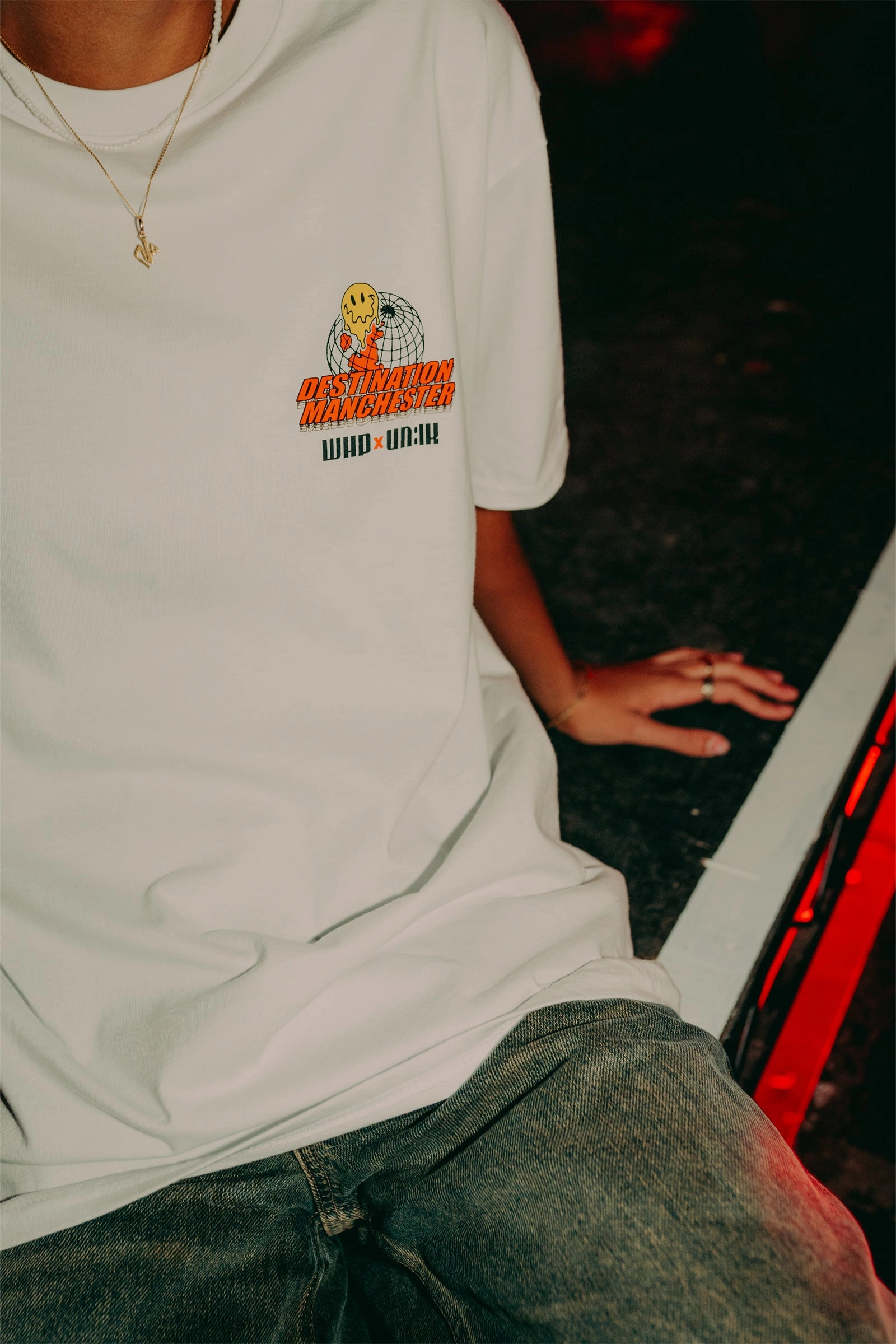 Casual Elegance Raw Hem Finish WHP x UN:IK 'Destination Manchester' Tee - White