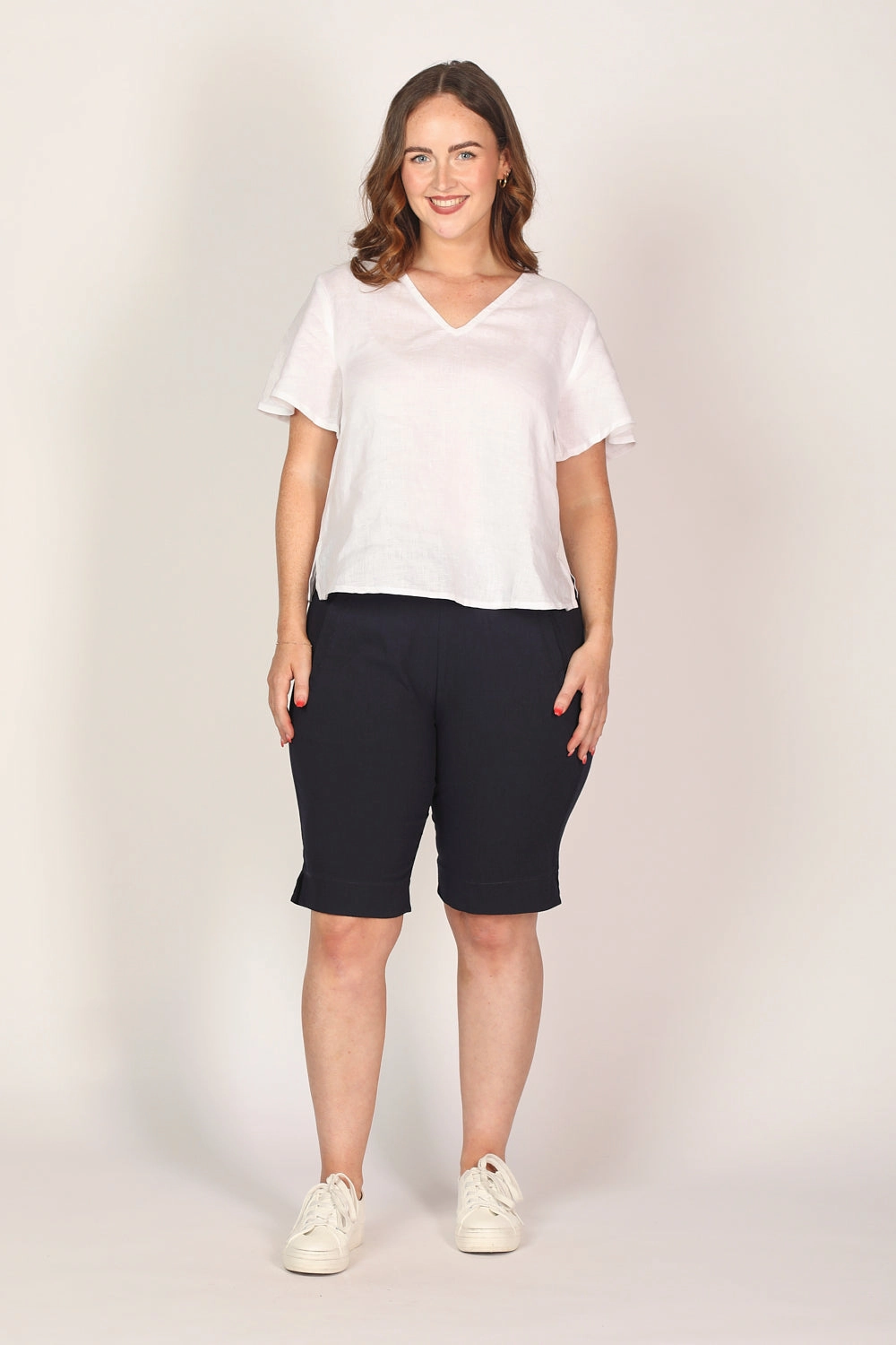 Stretch Capri Short in Navy meditation wear