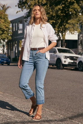 Loose Textured Travel Outfit Adrift Denim Cropped Straight Leg Jeans in Light Wash