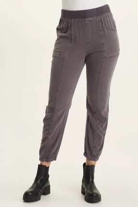 Reinforced Stress Points Squire Twill Banded Hem Casual Pant