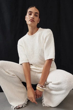 Fun and Comfortable SUE OFF WHITE OVERSIZED KNIT TEE