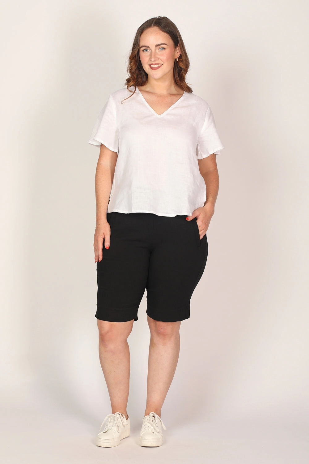 Perfect Comfort Athletic Fit Stretch Capri Short in Black