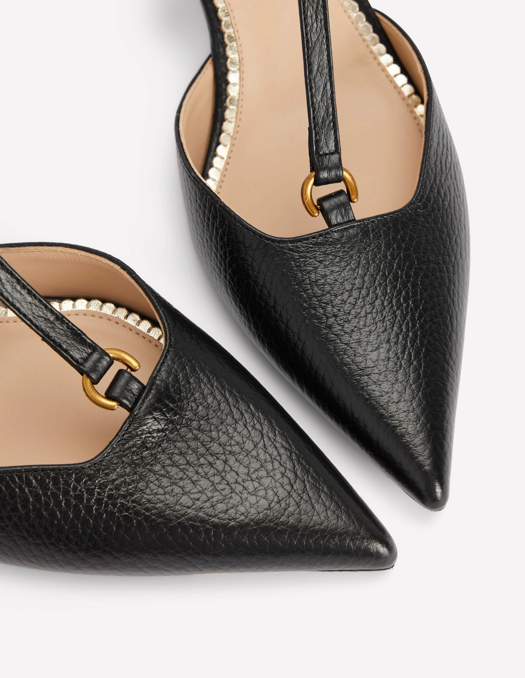 Gum outsole platform sandals T-Bar Point Heels-Black