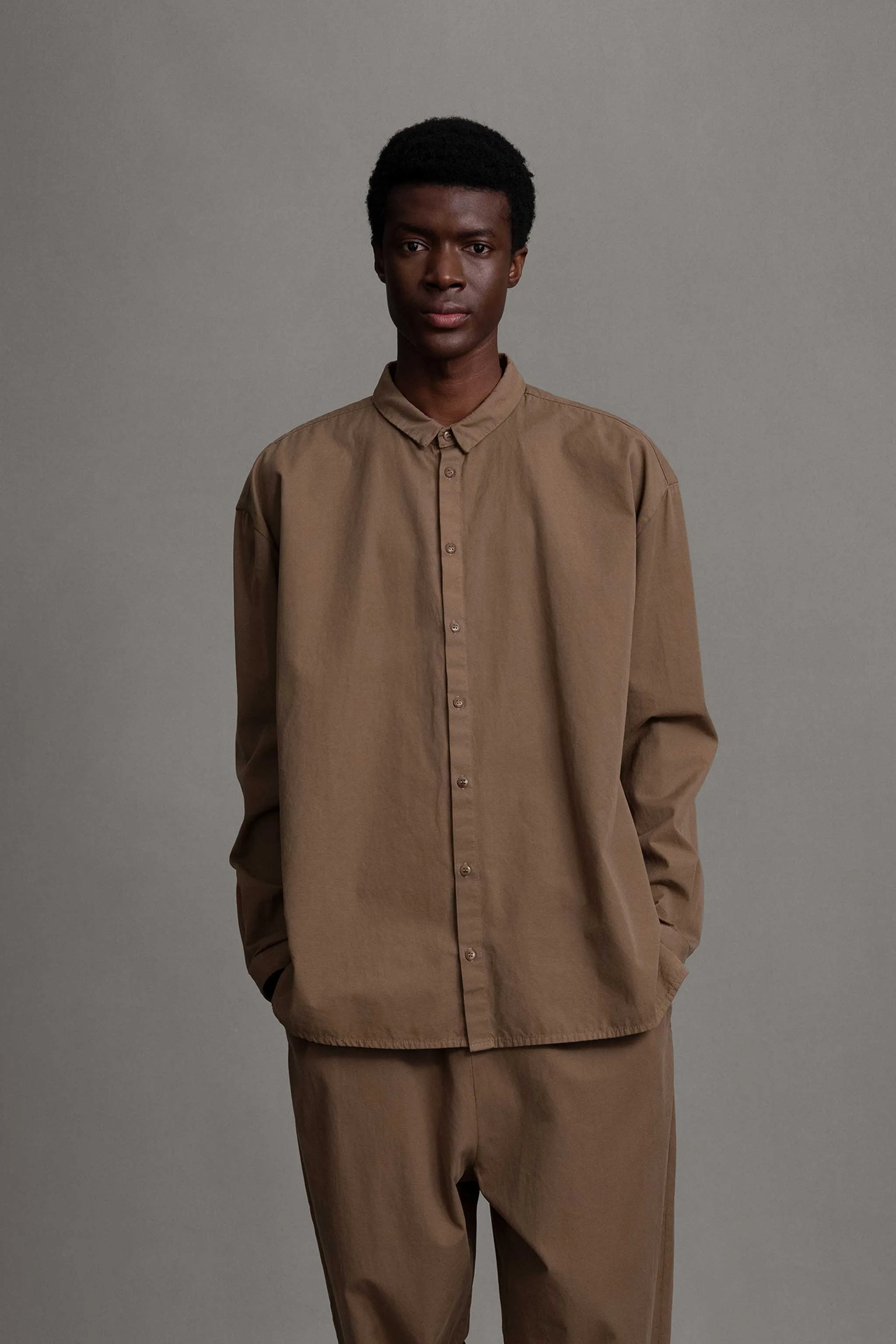 Sophisticated Elegance THE DRAUGHTSMAN SHIRT / FINE CANVAS CARDAMOM