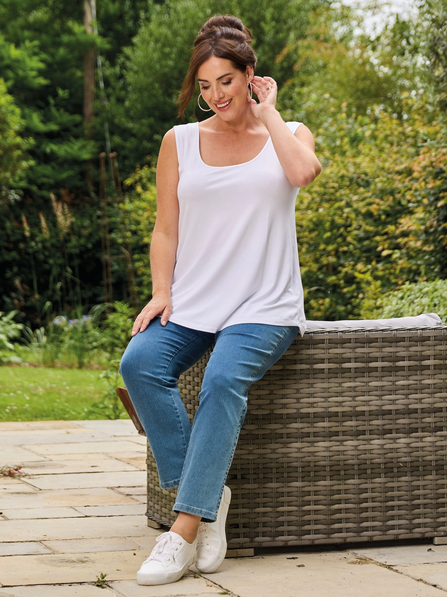 Printed Hoodie Tara Jersey Vest - White