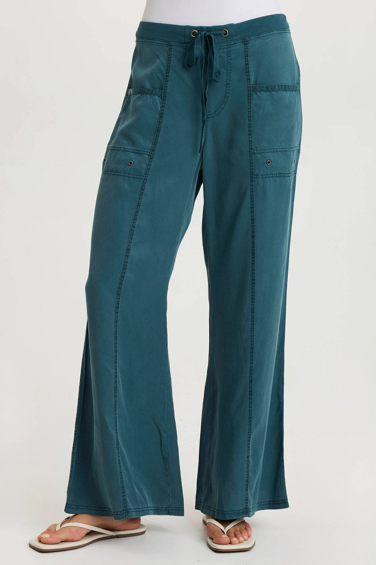 Quick Slip Tarla Twill Dropped Pocket Wide Leg Pant