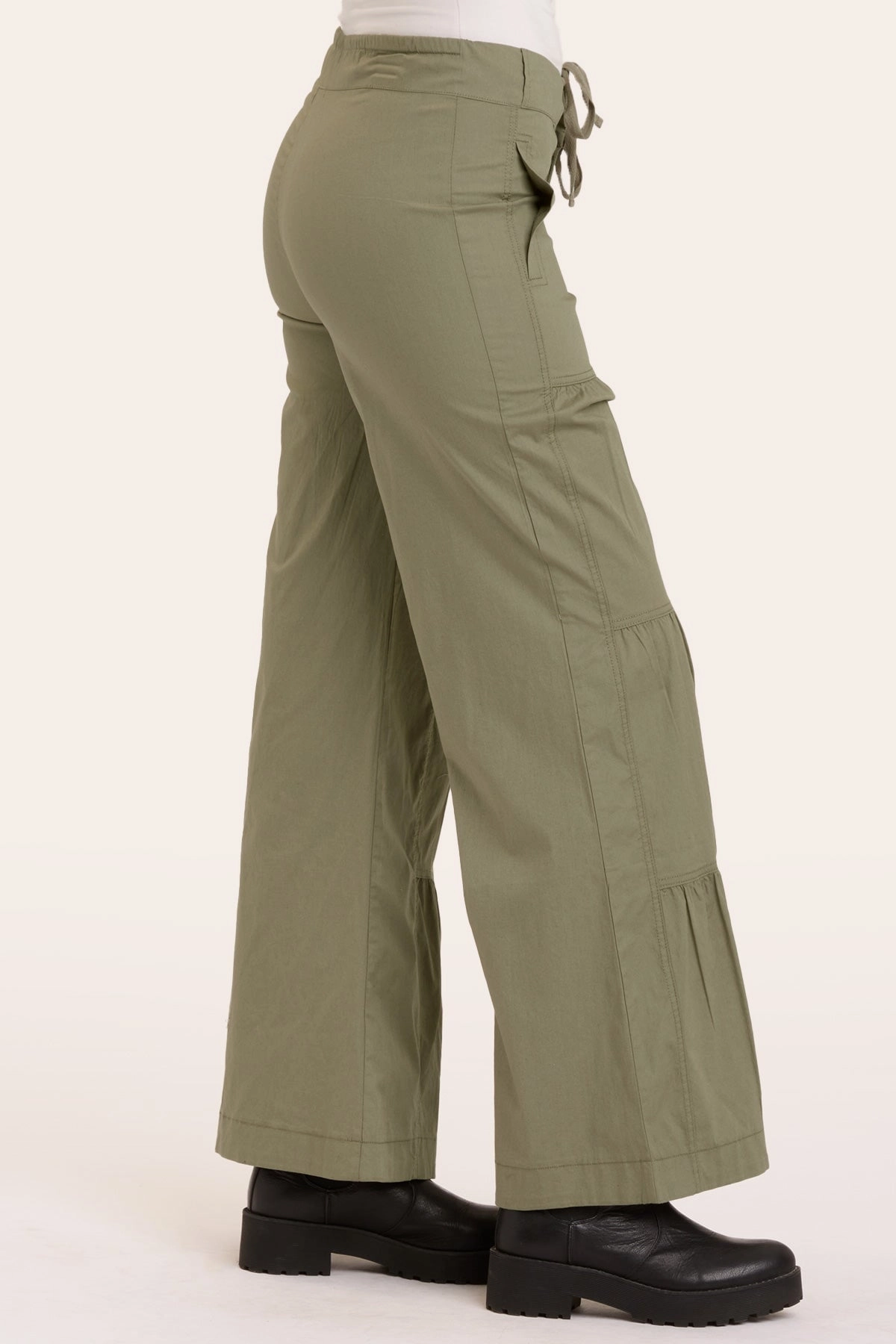 Terraced Wide Leg Pant Water resistant coating Adjustable Fit