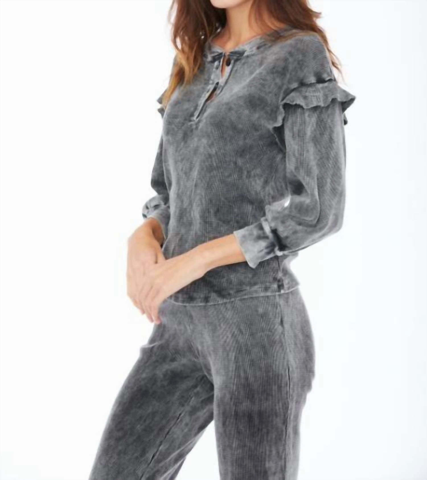 Cozy Texture Premium Cotton Blend Wren Pullover In Black