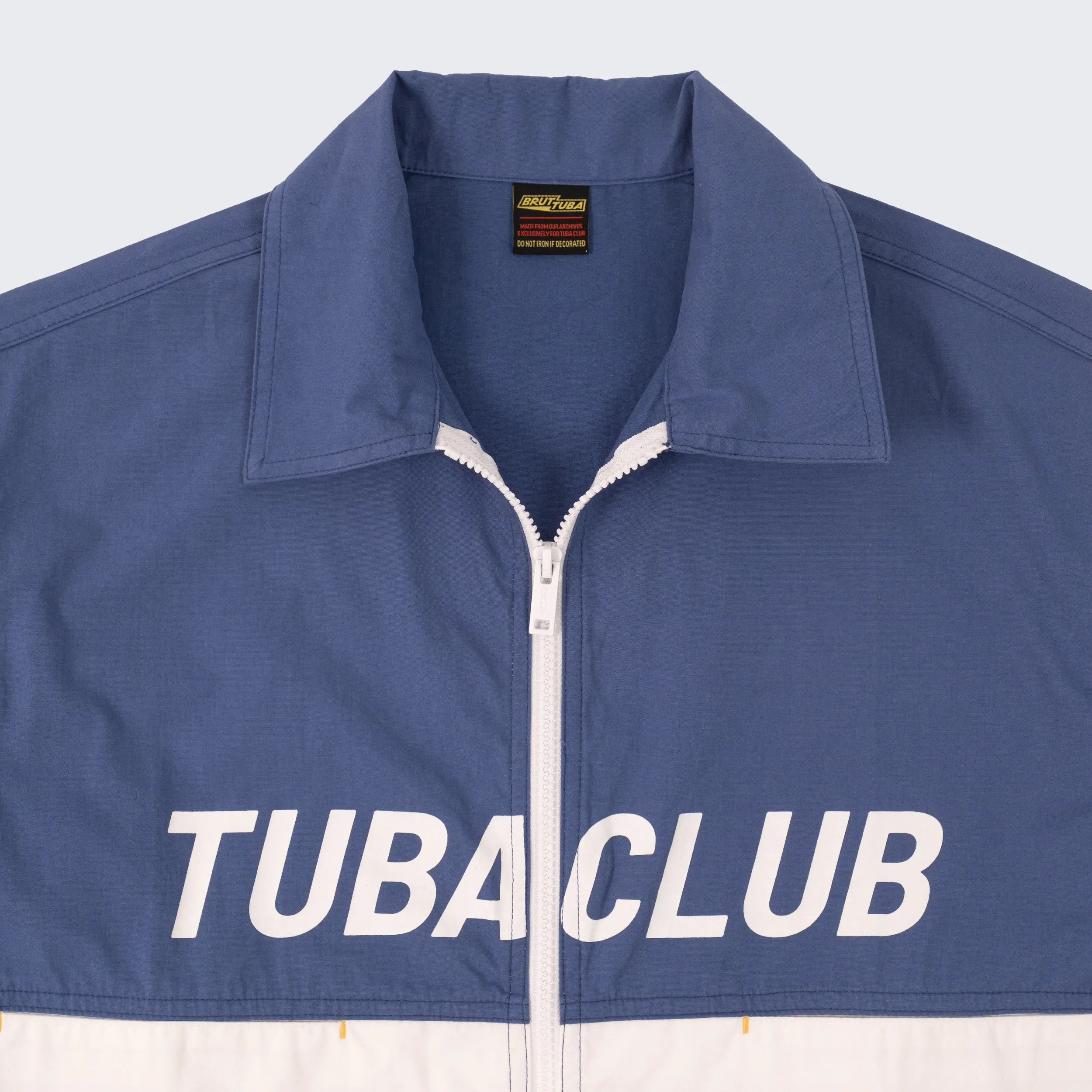 THE BOAT ZIPPED SHIRT Durable Buttons