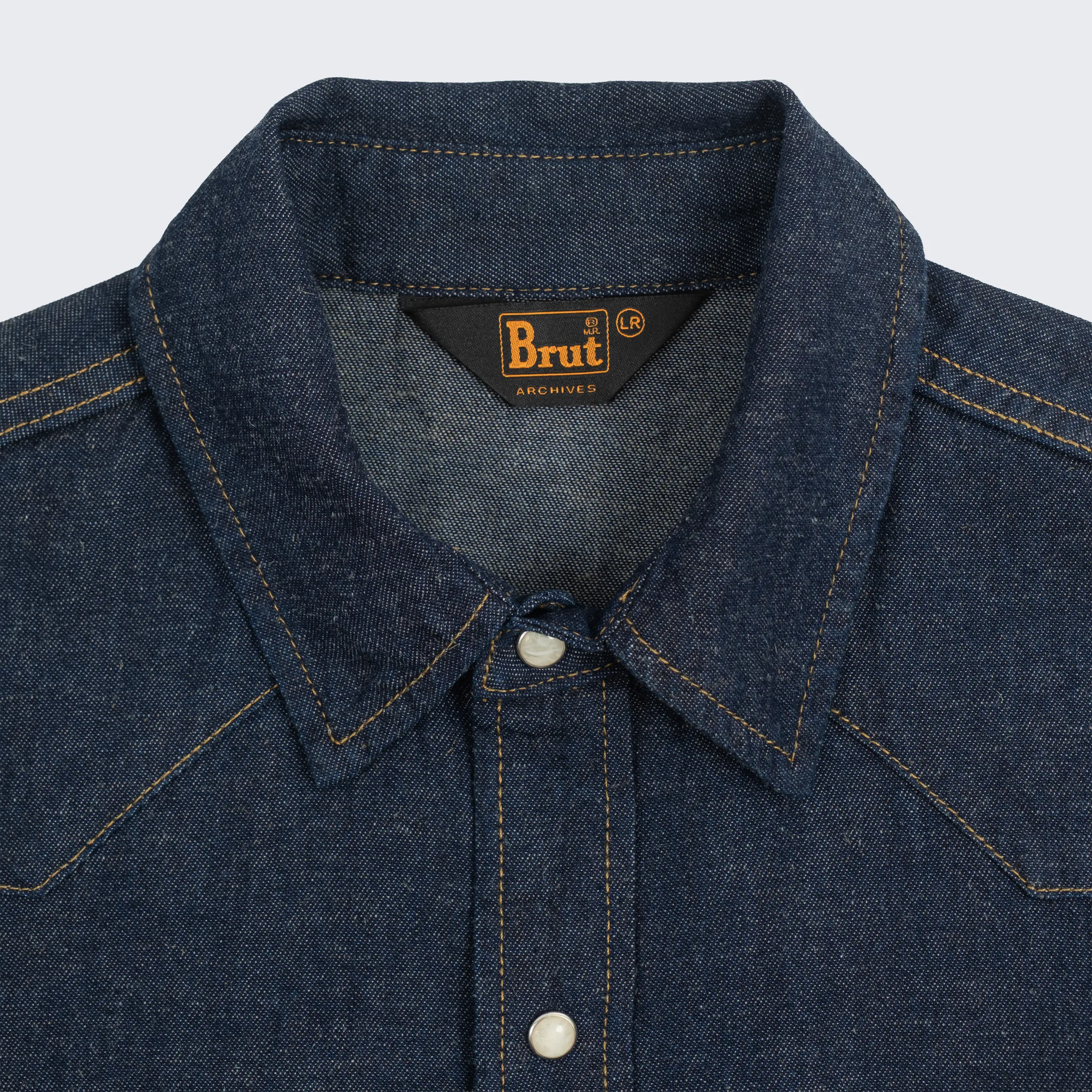 Functional Pocket THE CROPPED DENIM SHIRT