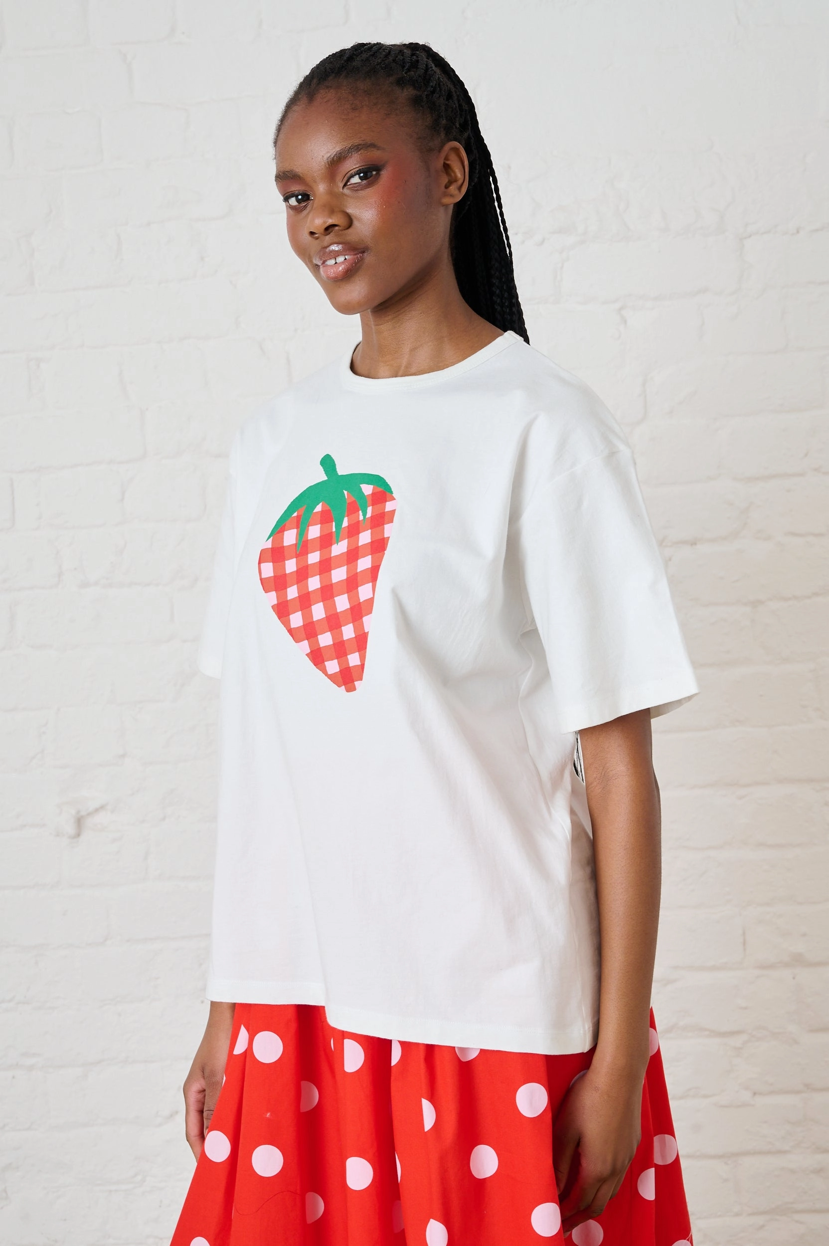 NonScratchSurface Vintage Shirt The Boxy Tee with Strawberry Print