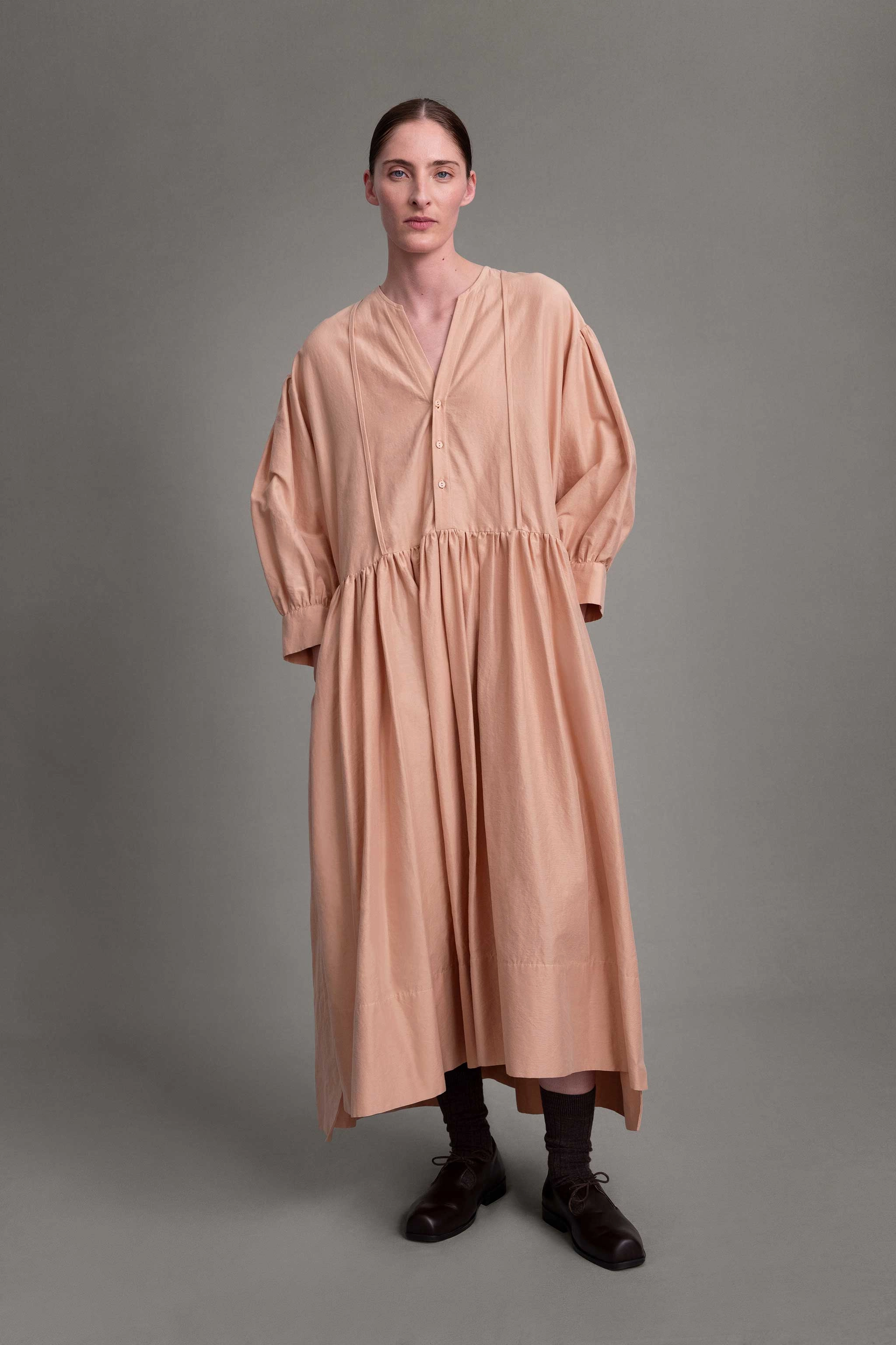 SeamlessConstruction Anti-Static-Finish THE COOK DRESS / COTTON SILK POWDER