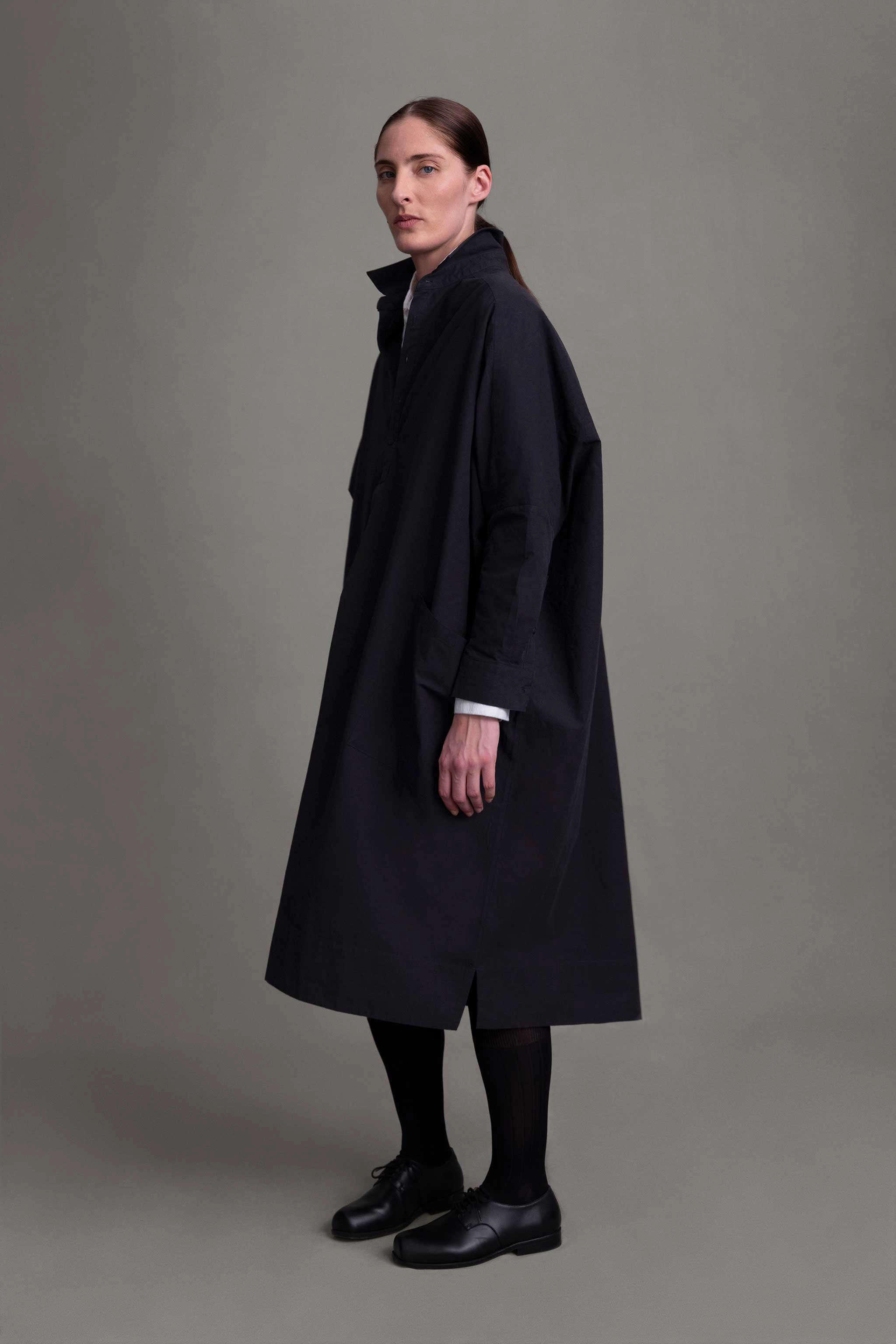 Trendy Fit Calm Tone THE FRAMER DRESS / STRUCTURED COTTON INK