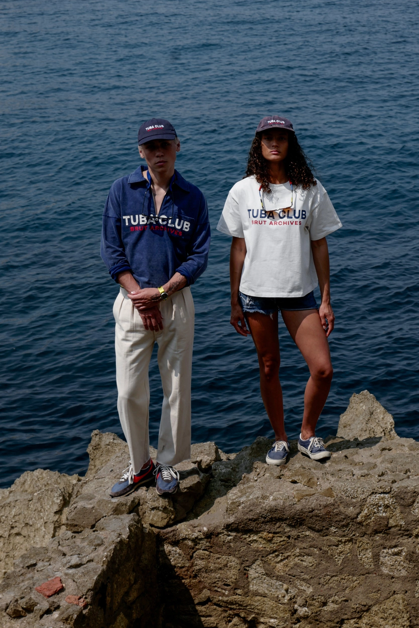 Outdoor Look THE SPORT ZIPPED POLO