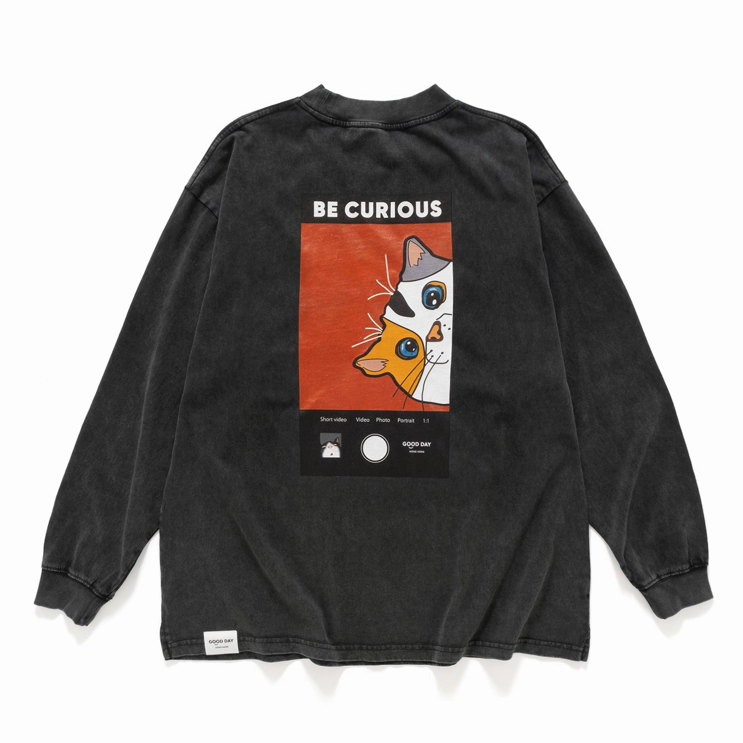 Functional Look Light Fit Wear (ZT1558) Curious Cat Graphic Long Sleeve Tee