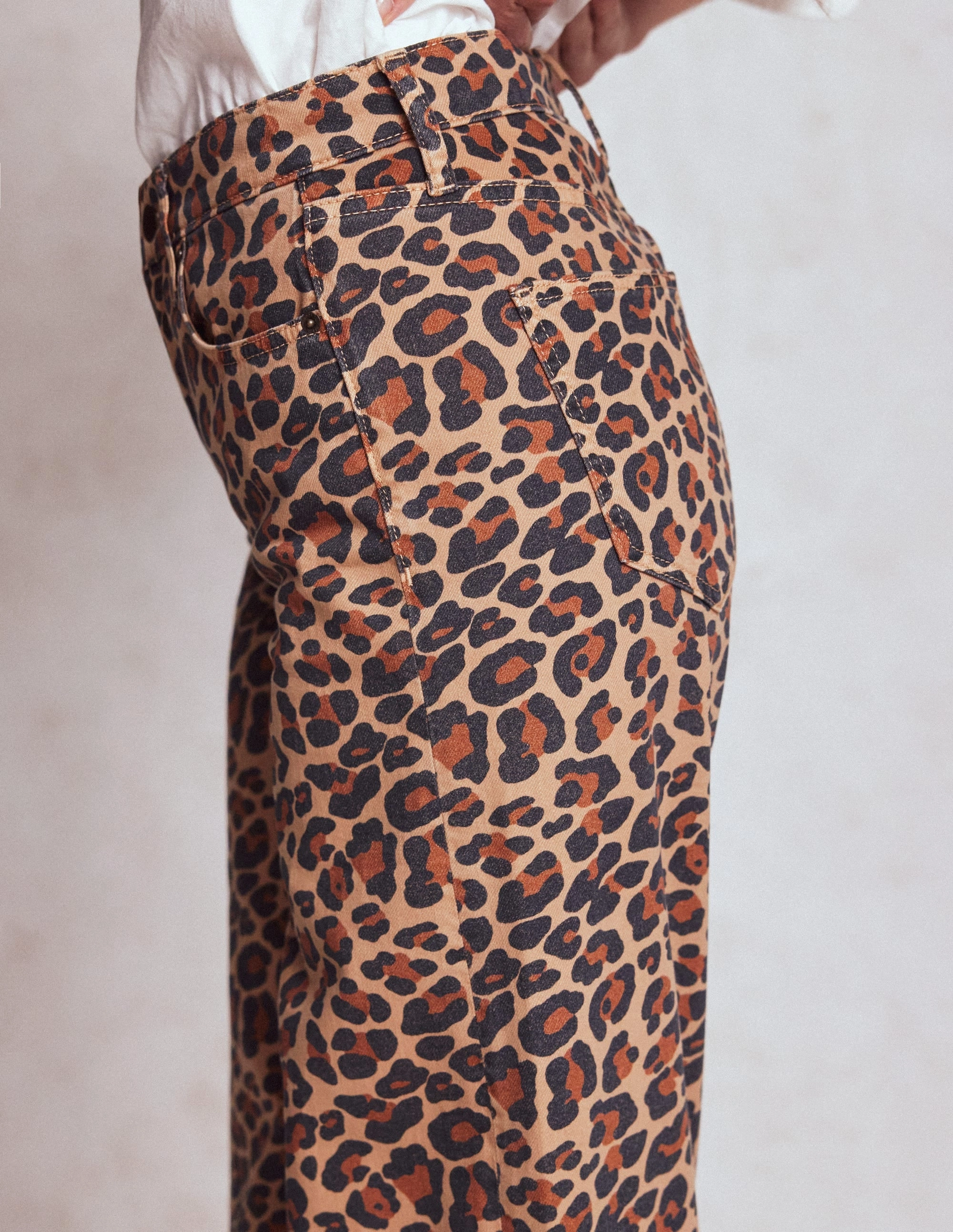 AdjustableWaistband Sporty Function High Rise Wide Leg Jeans-Leopard Print