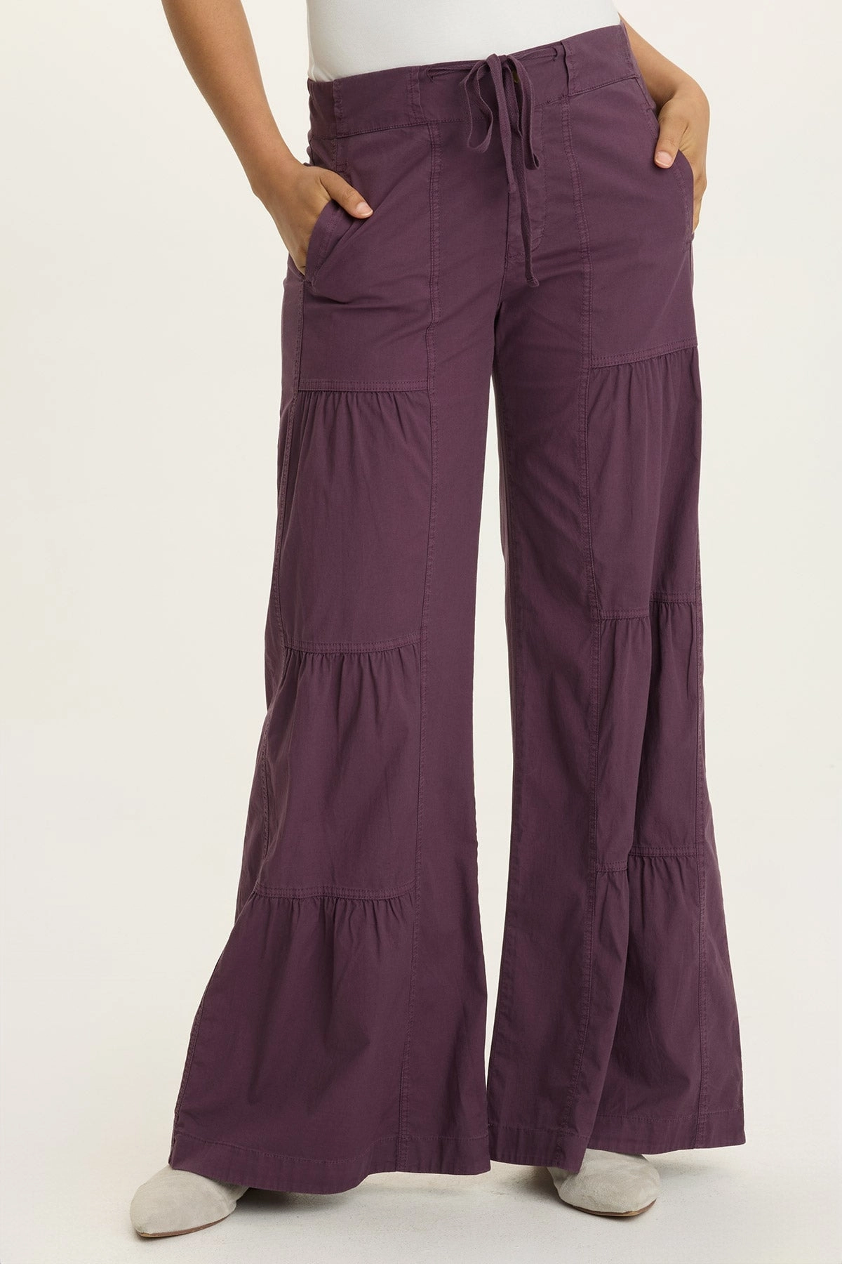 Anti Snag Fabric Fitted Style Tiered Wide Leg Pant