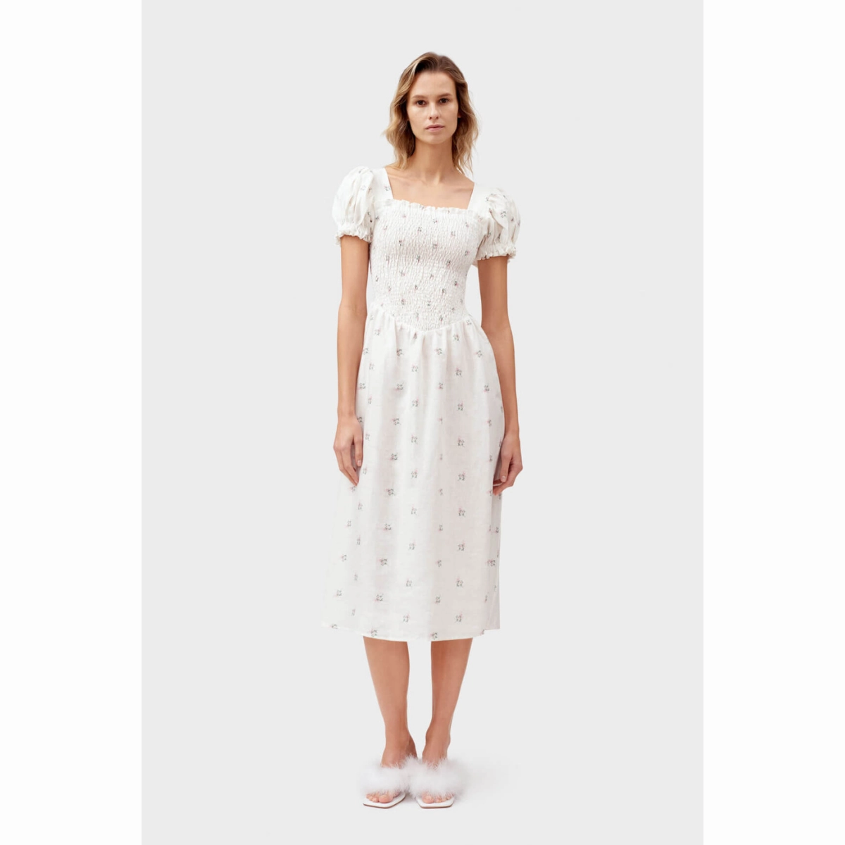 Comfy Comfort monochrome Belle Linen Dress in Bouquets
