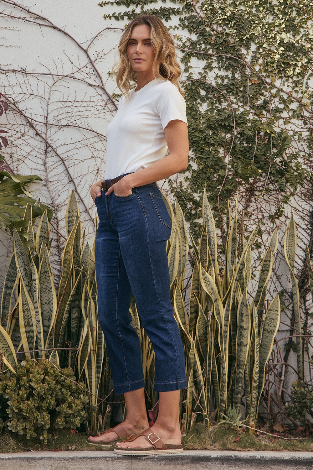 Adrift Denim Cropped Straight Leg Jeans in Dark Wash True Fit