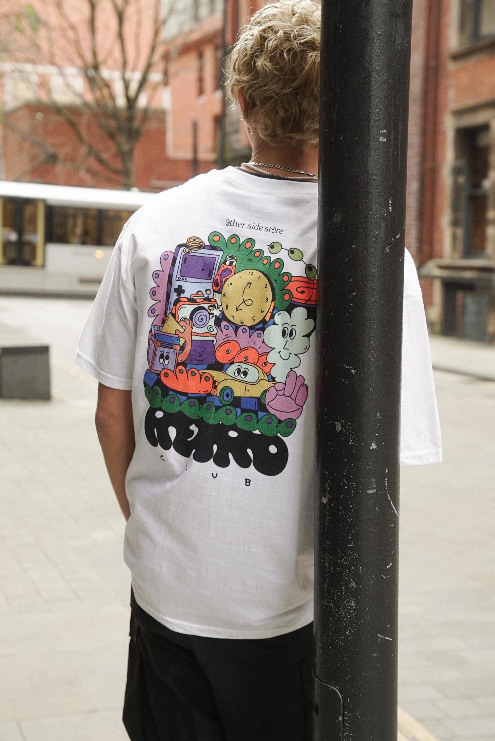 Other Side Store 'Retro Club' Tee - White Stylish Comfort Relax Trend