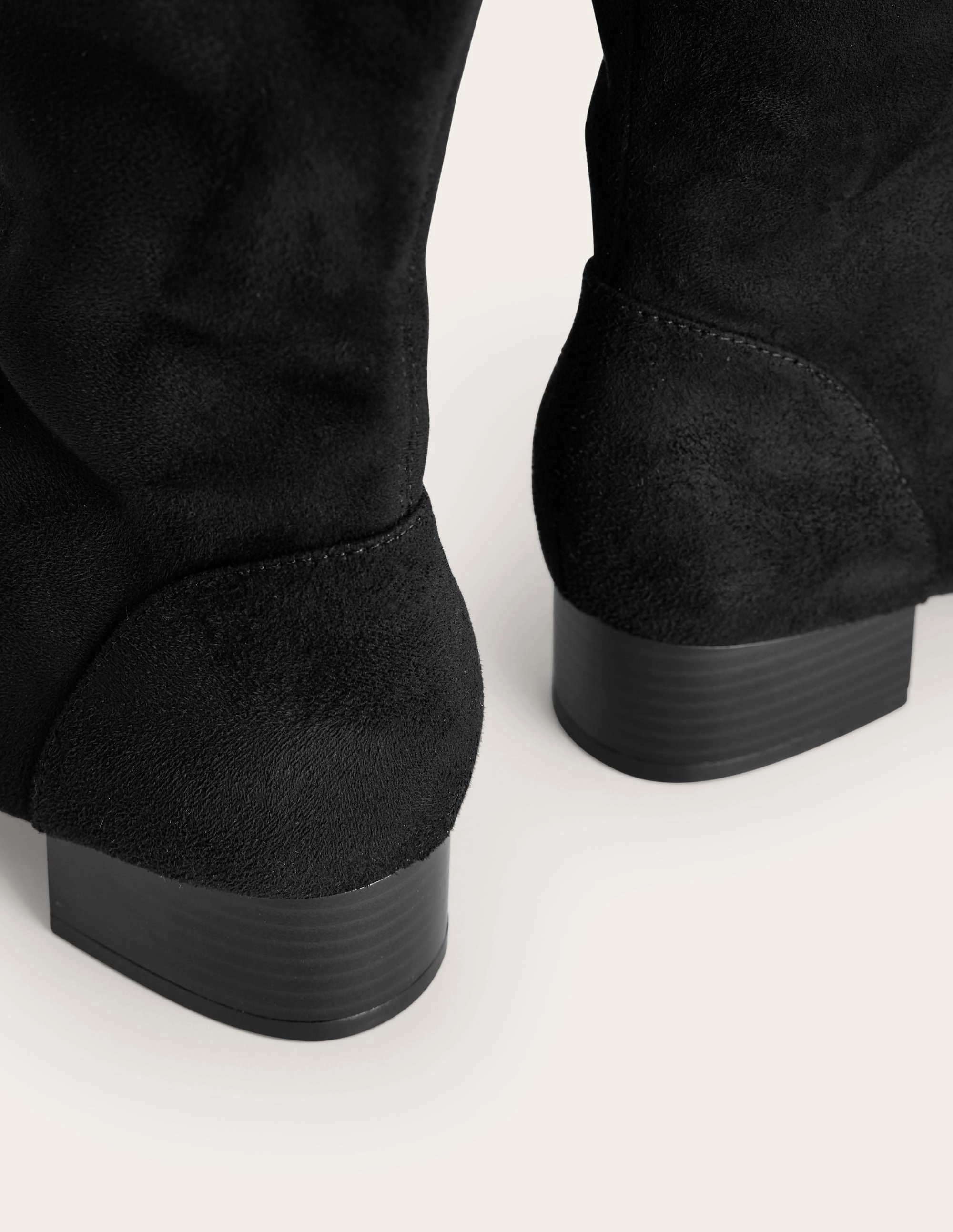 Flat Stretch Knee Boots-Black Urban Adventure