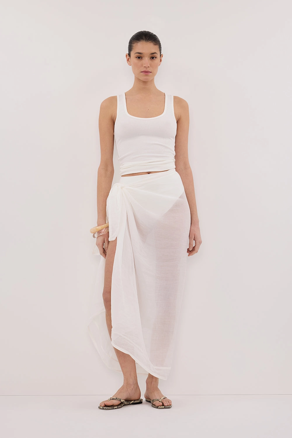 Contemporary Mood TROPEZ WHITE RAMIE SARONG