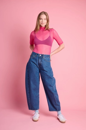 Polo Mesh Three Quarter Sleeve in Pink Flexible Shoulder Gusset Thermoregulating Fabric