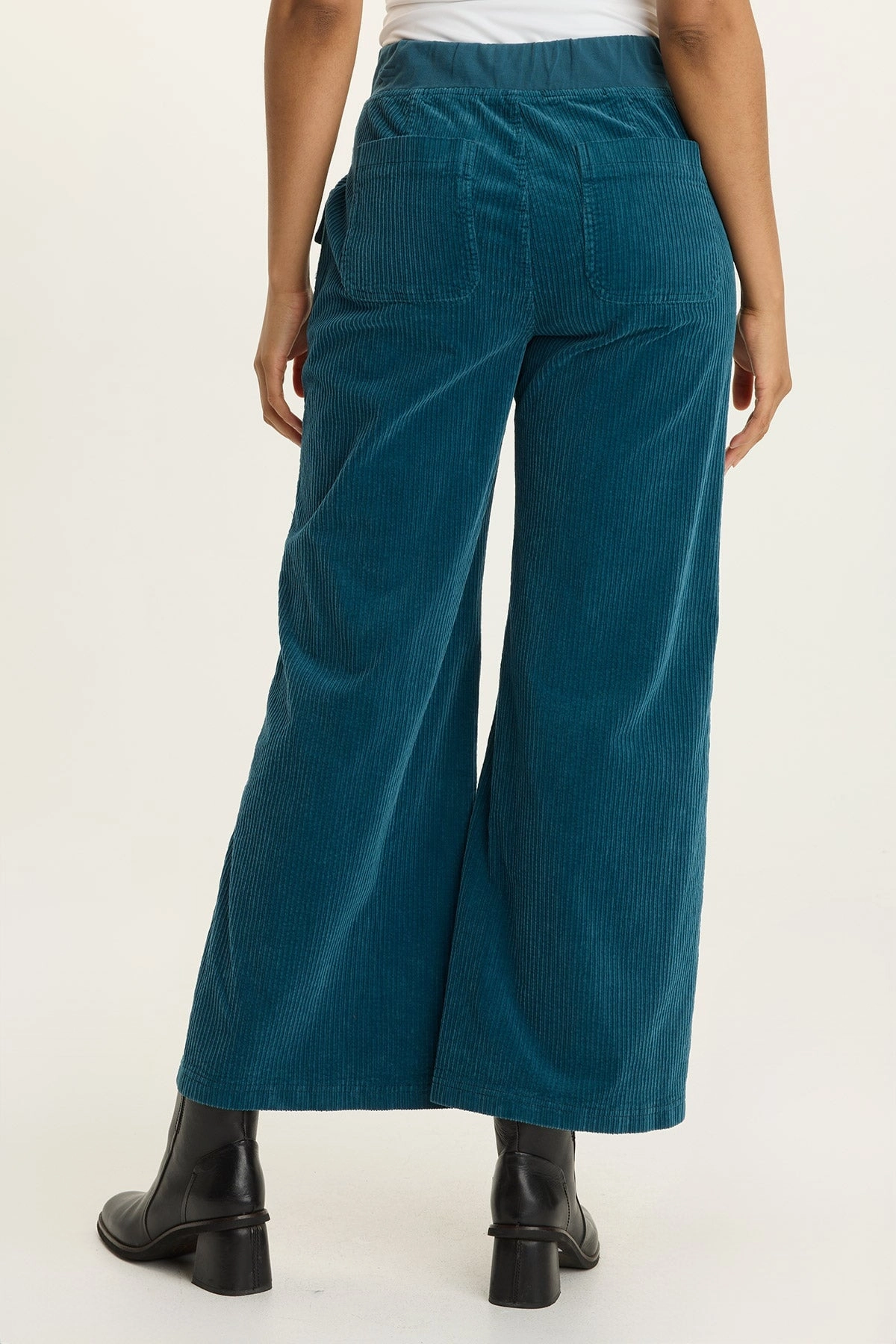 Temperature Regulating Veera Wide-Leg Corduroy Pant