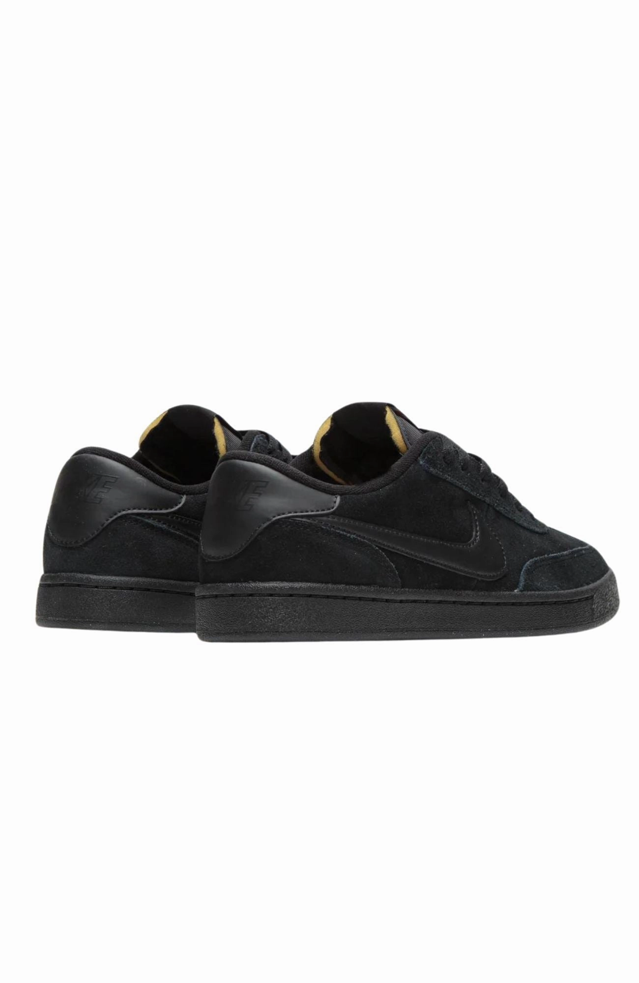 Nike SB FC Classic Black Vivid Orange Step Smart